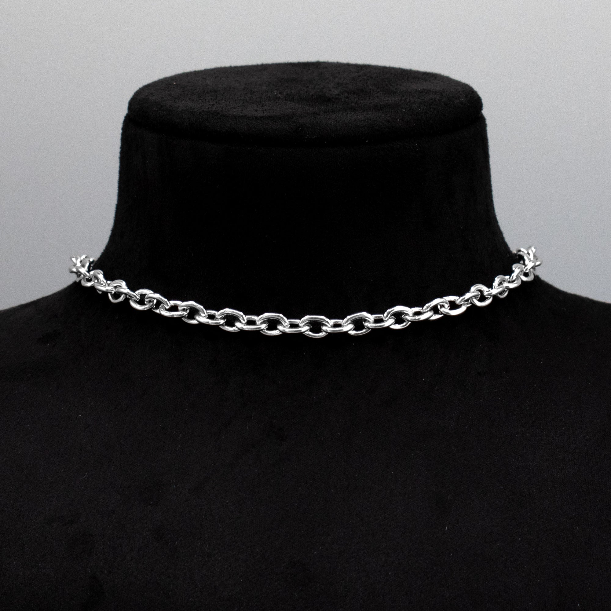6mm Cable chain choker close up