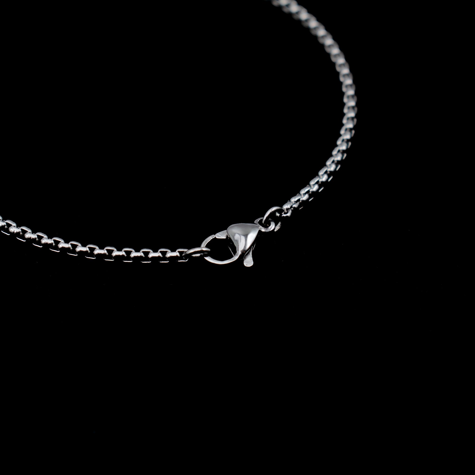 dainty silver box chain bracelet 2mm wide