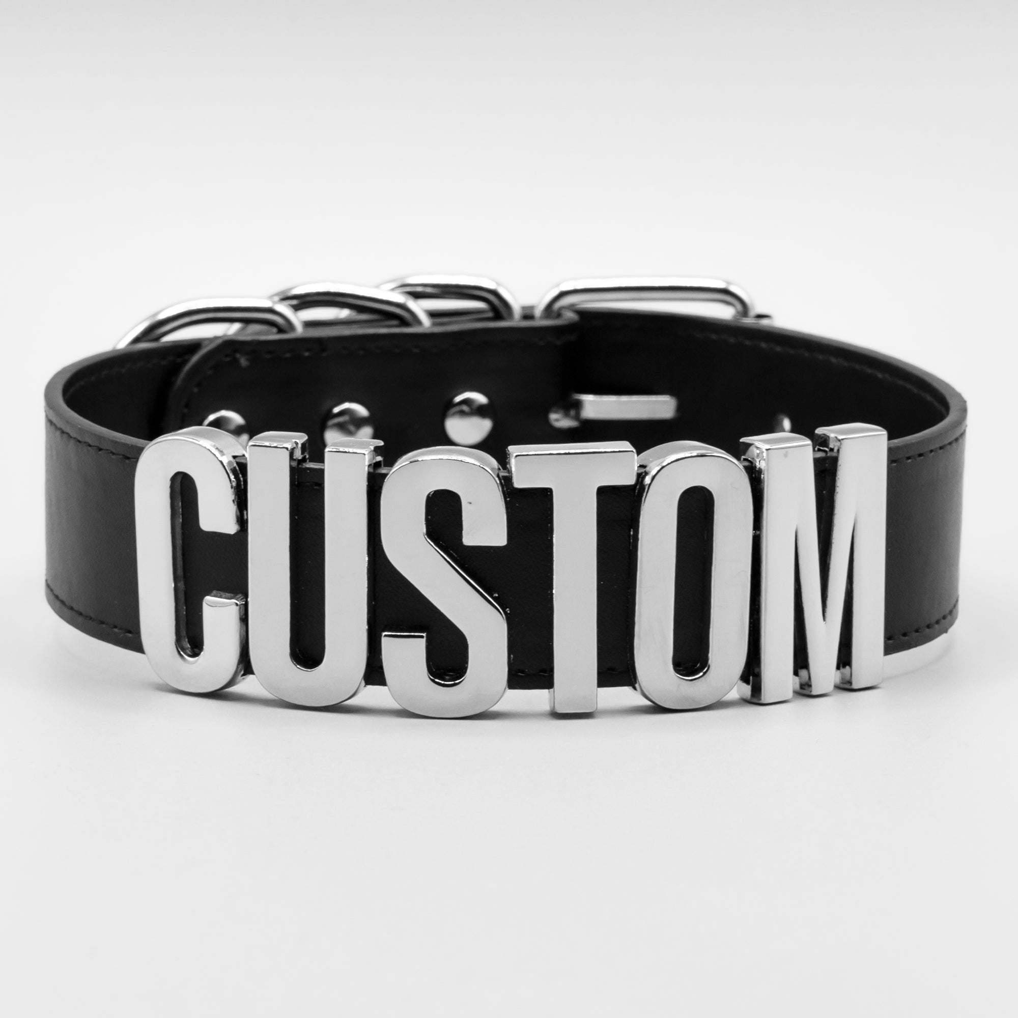 Thick custom name and text collar in black and silver