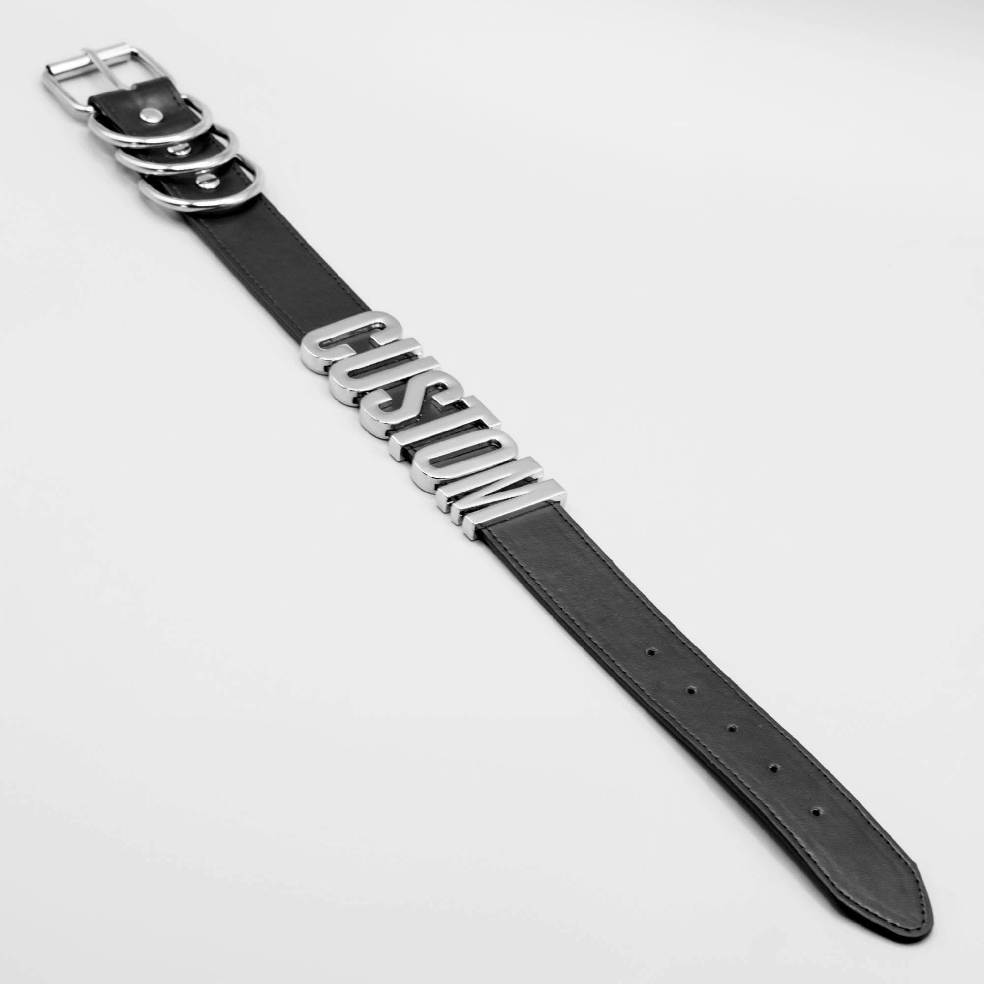 Thick custom name and text collar in black and silver