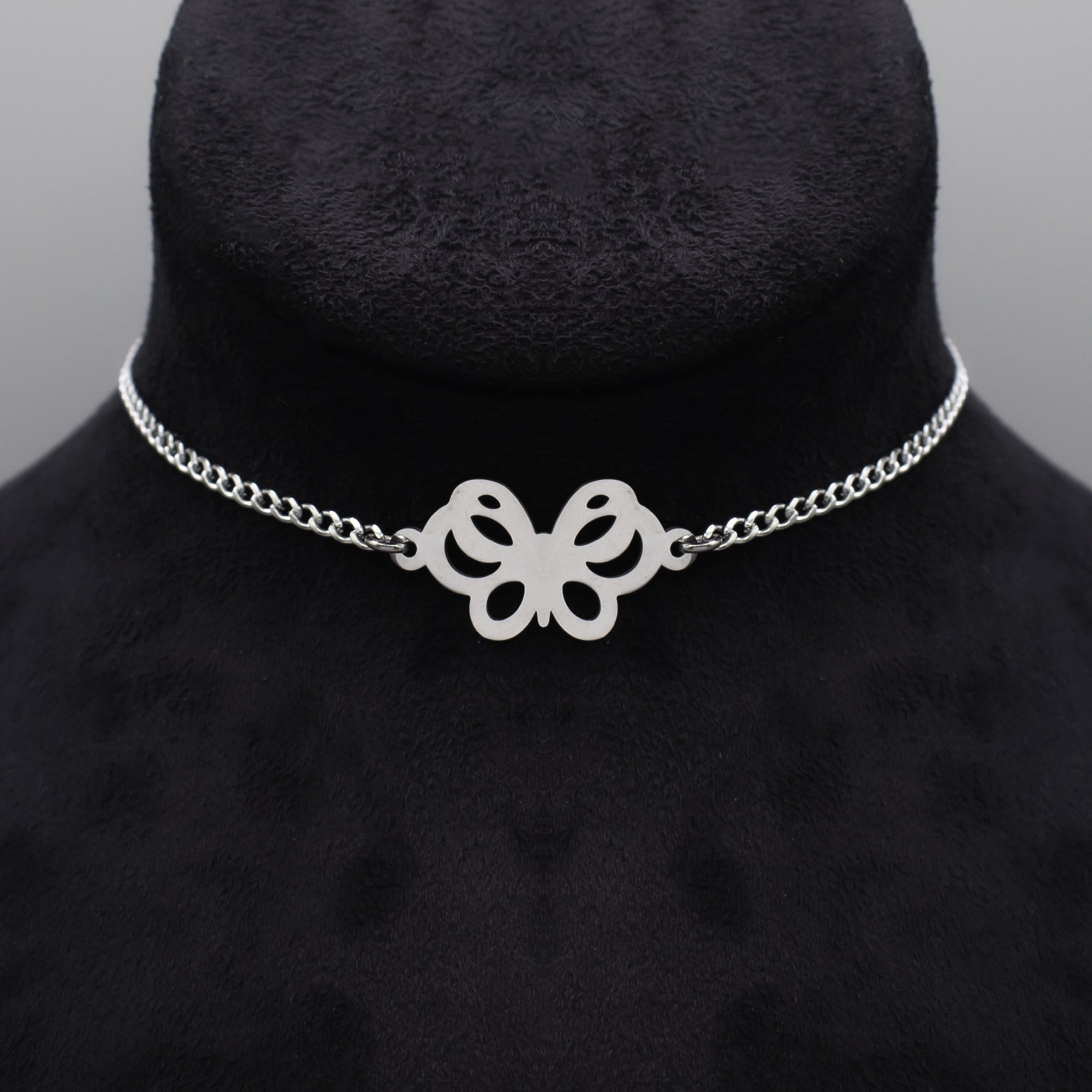 Schmetterlings-Halsband aus kubanischer Kette (Silber)