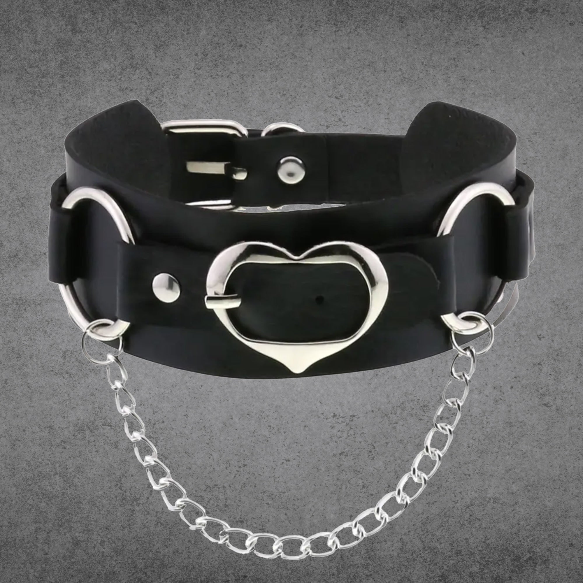 Black and silver Gothic heart buckle collar