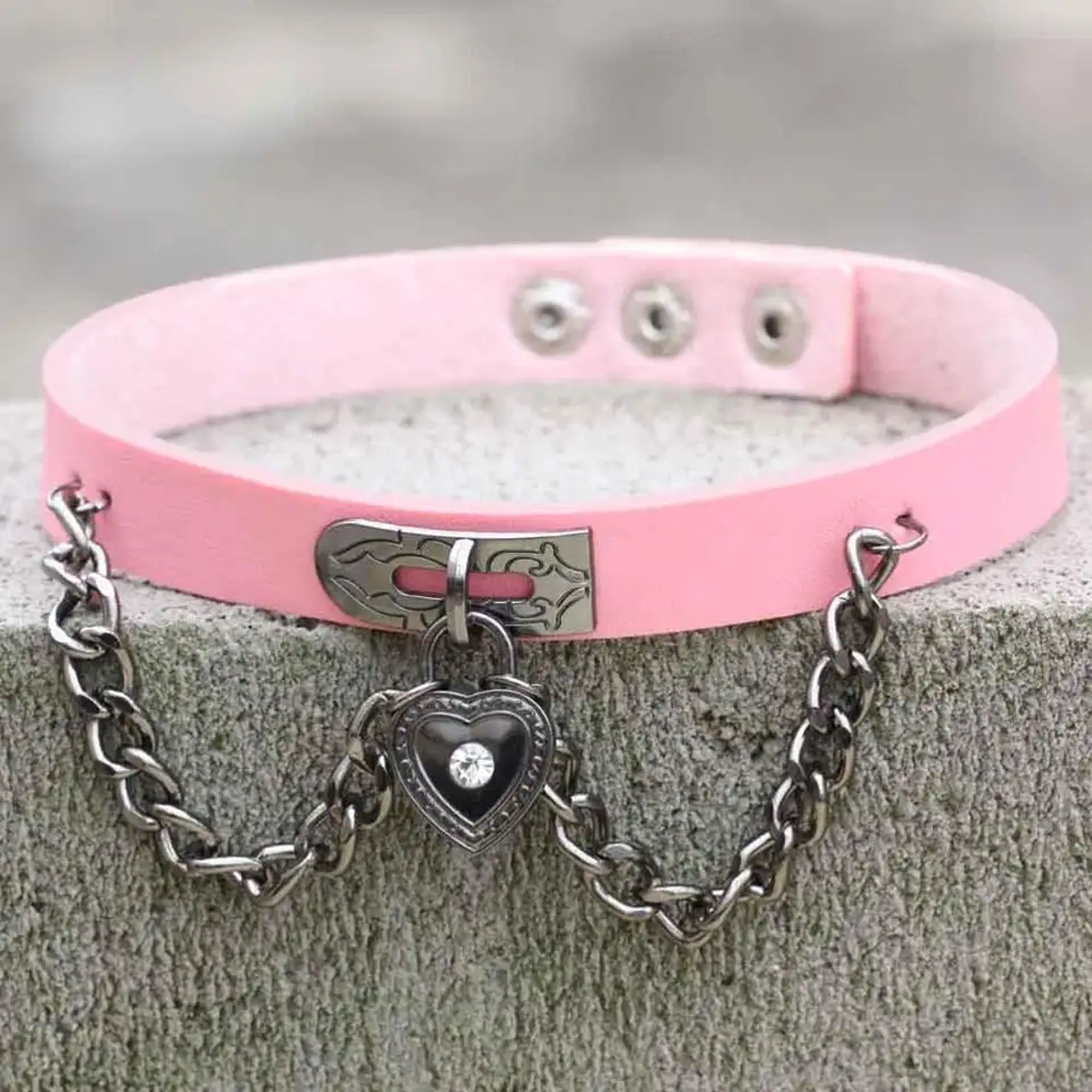 Baby pink gothic heart padlock choker collar