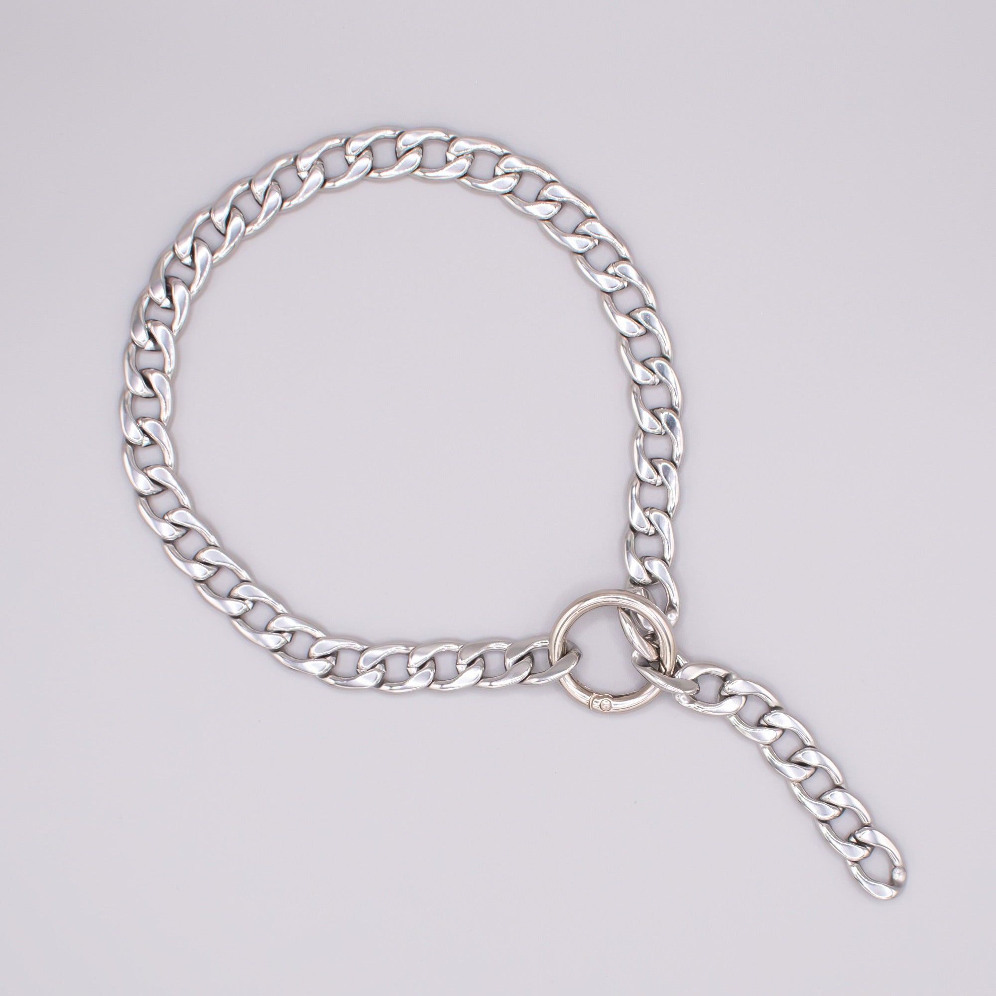 Chunky cuban carabiner choker close up 2