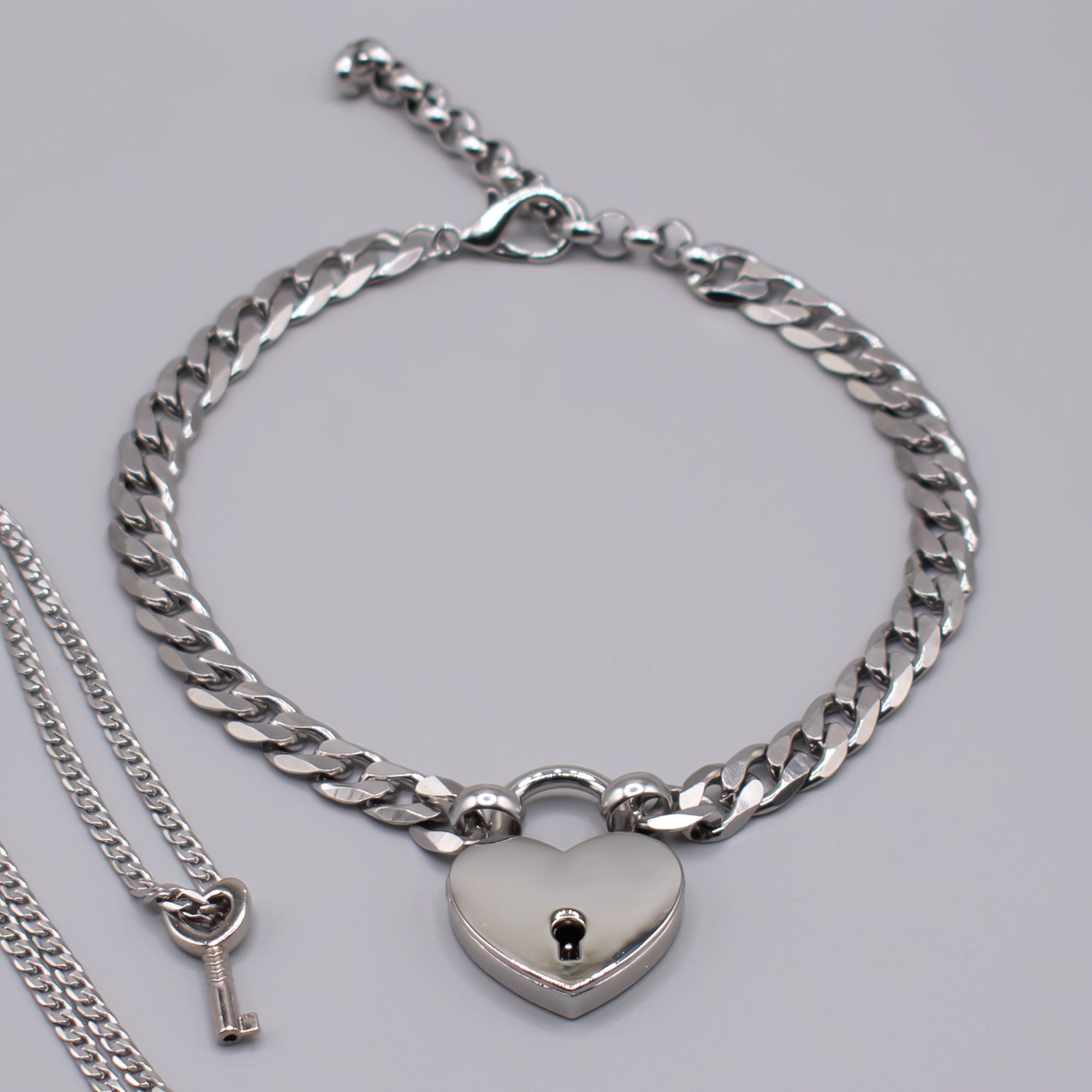 Forever Yours Heart Padlock Choker Chain (Silver)
