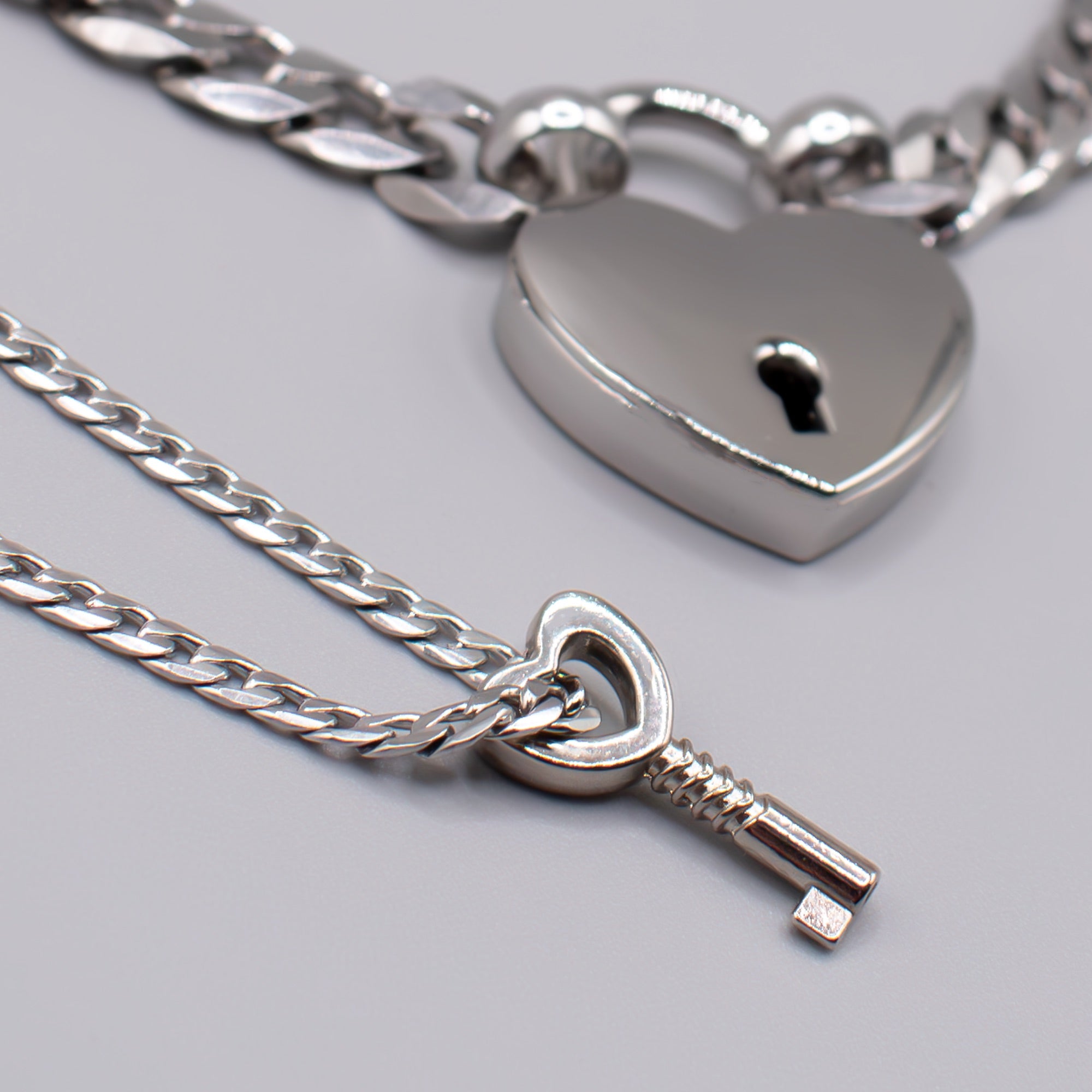 Forever Yours Heart Padlock Choker Chain (Silver)