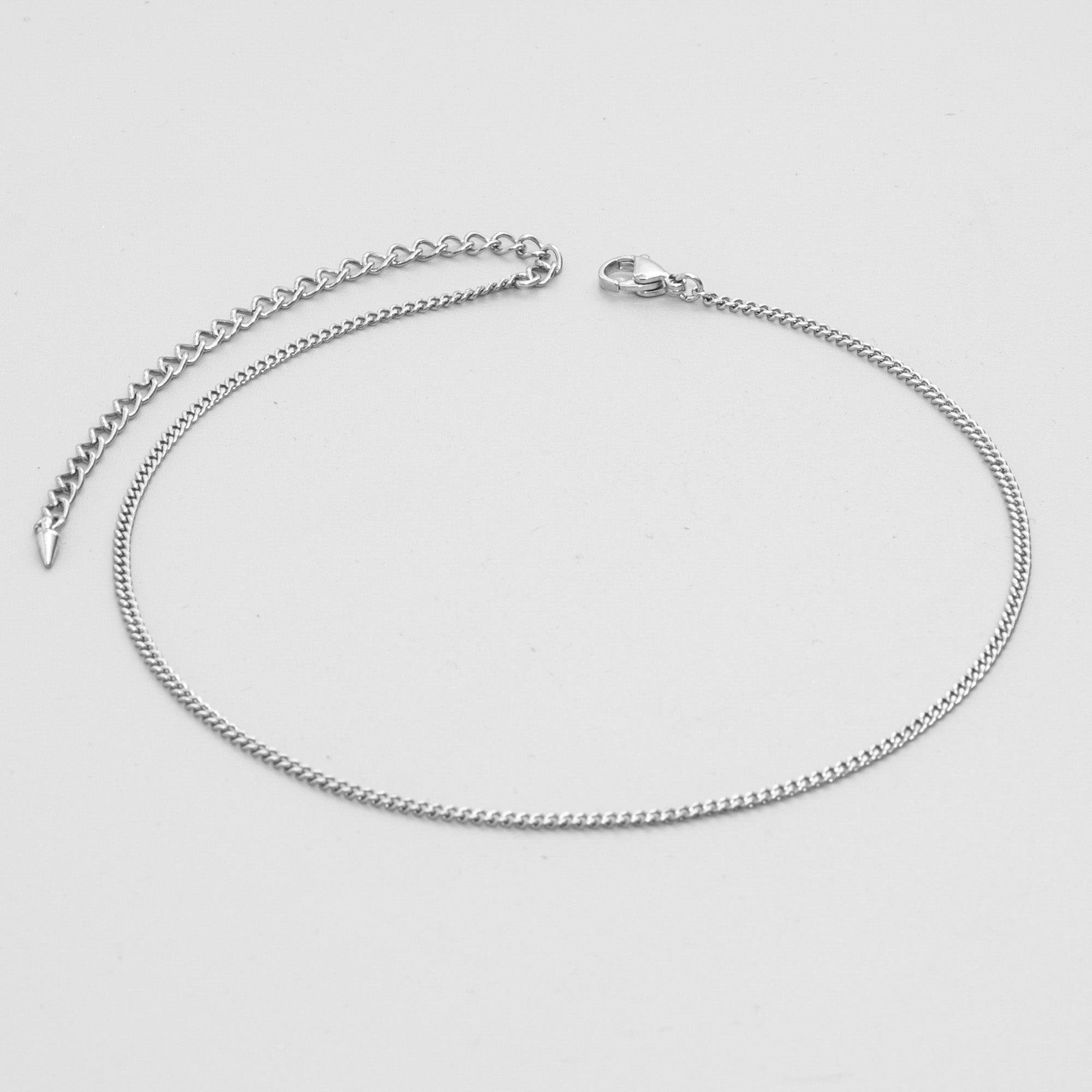 Dainty cuban link chain choker in silver stainless steel