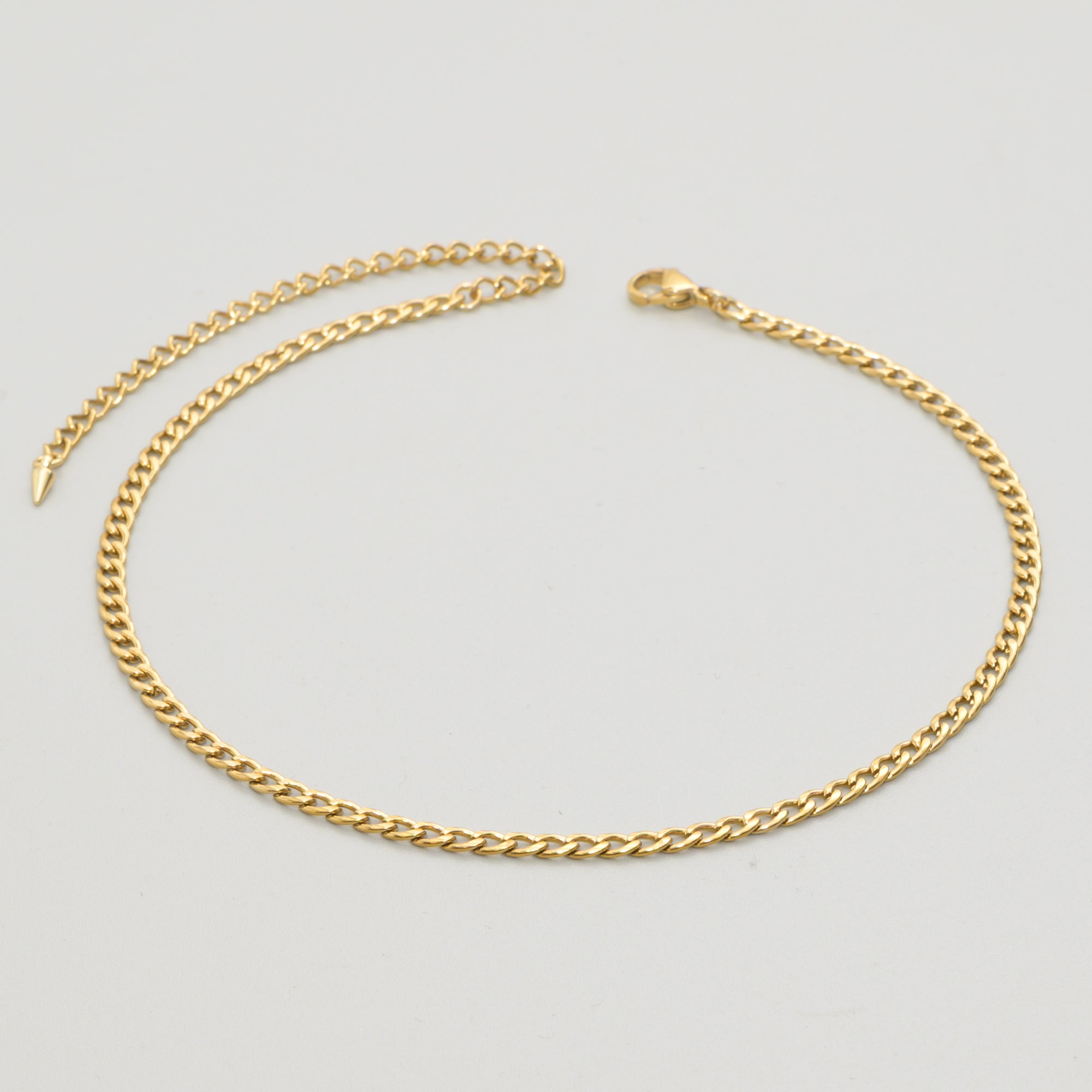 Dainty 4mm cuban link chain choker in gold stainless steel