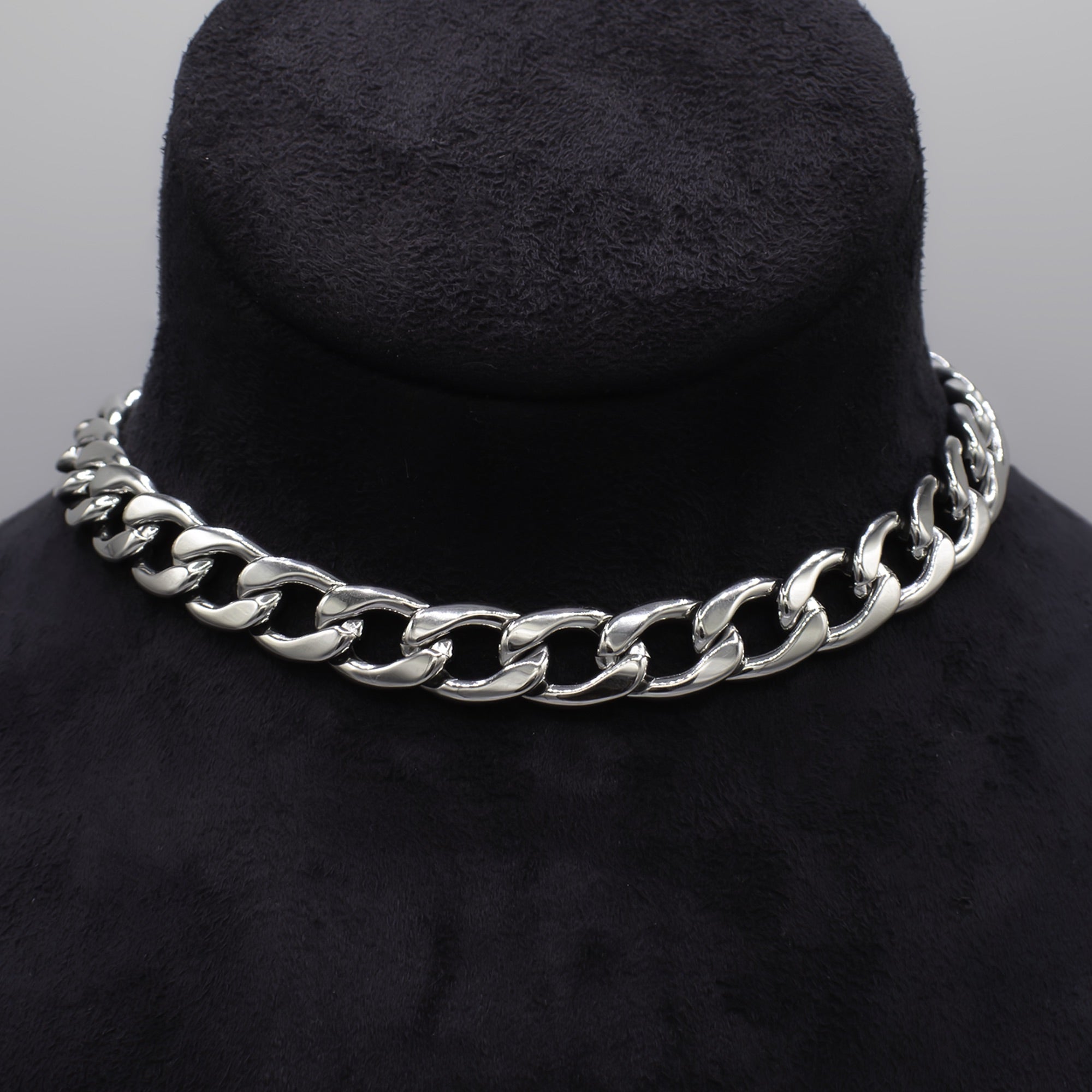 chunky cuban choker necklace in silver 12mm