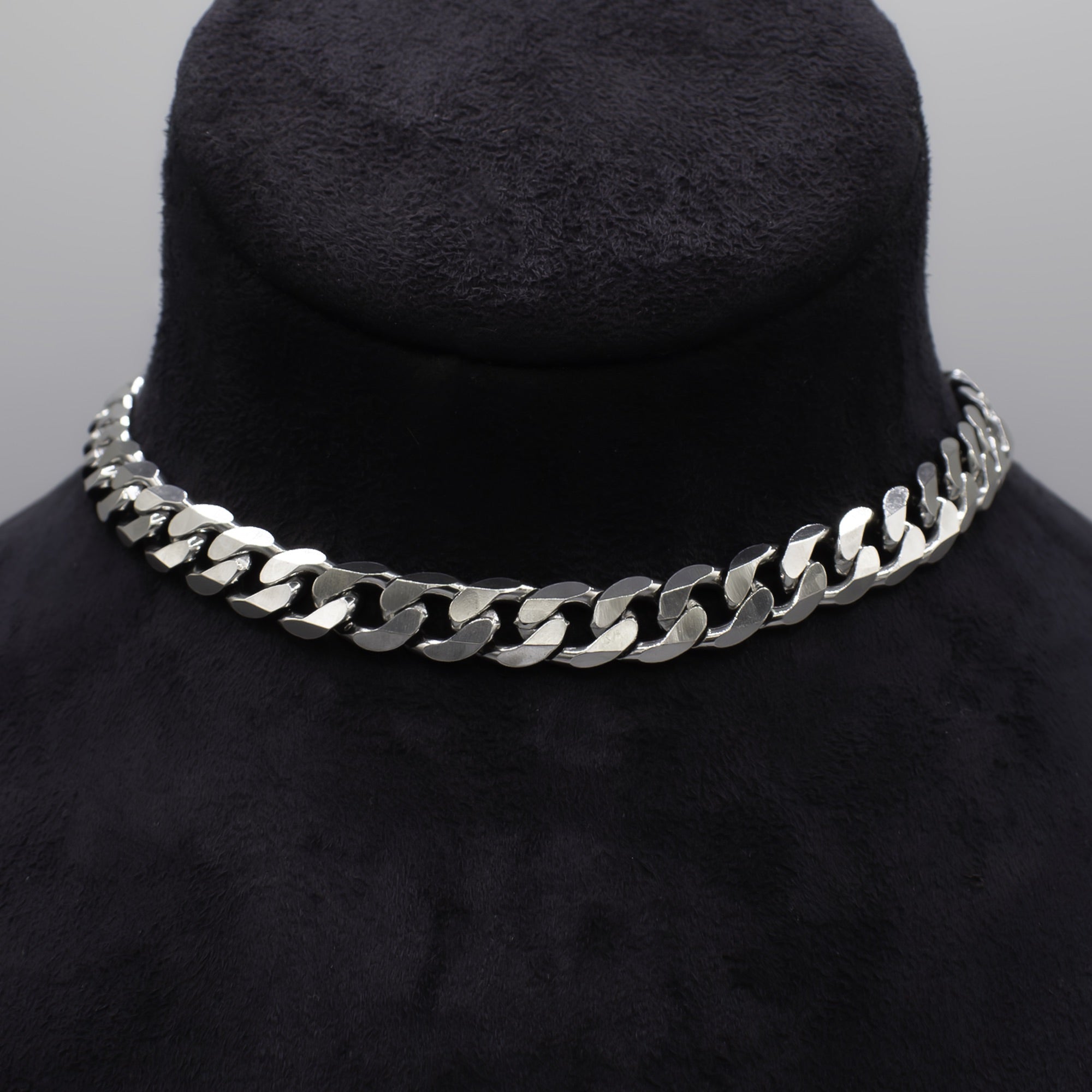 Chunky cuban link choker necklace in silver