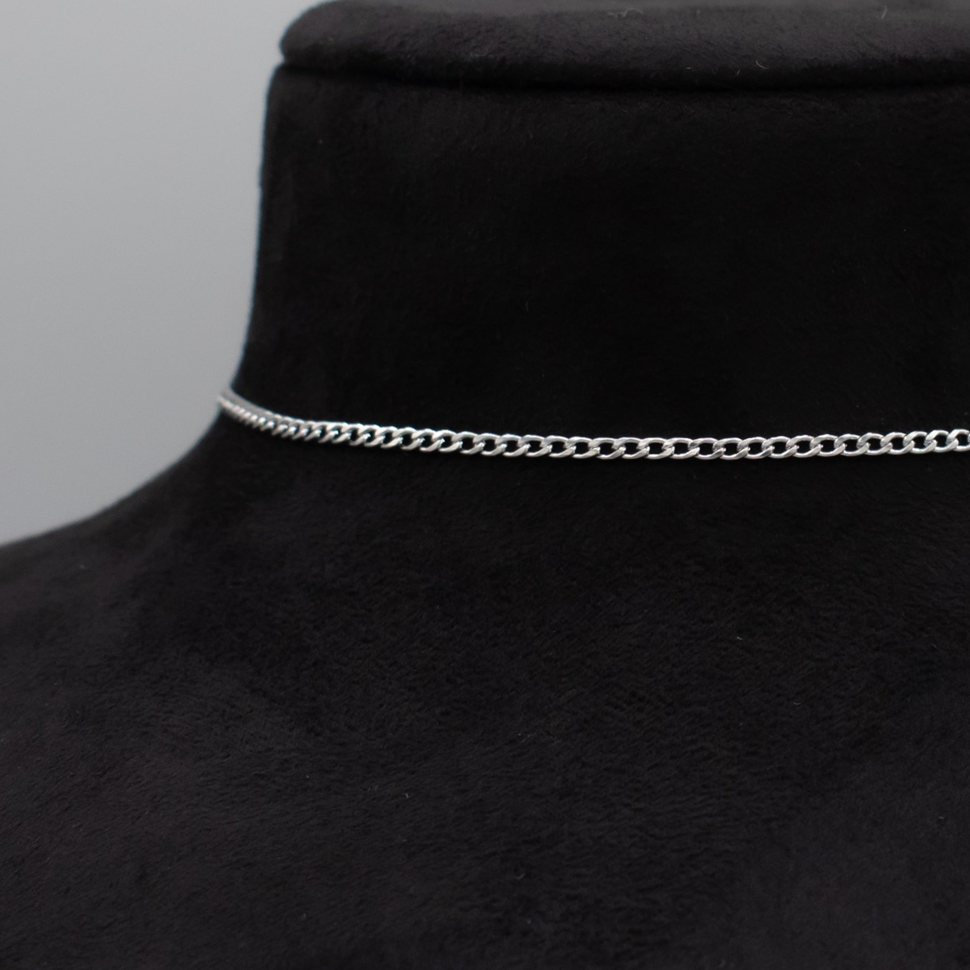 Schlichte Choker-Halskette mit kubanischer Gliederkette – (Silber) 2 mm