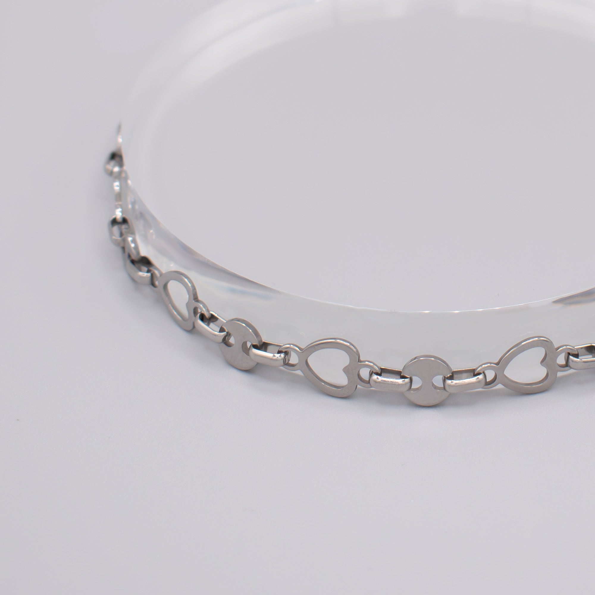 Linked Love Choker Necklace (Silver)