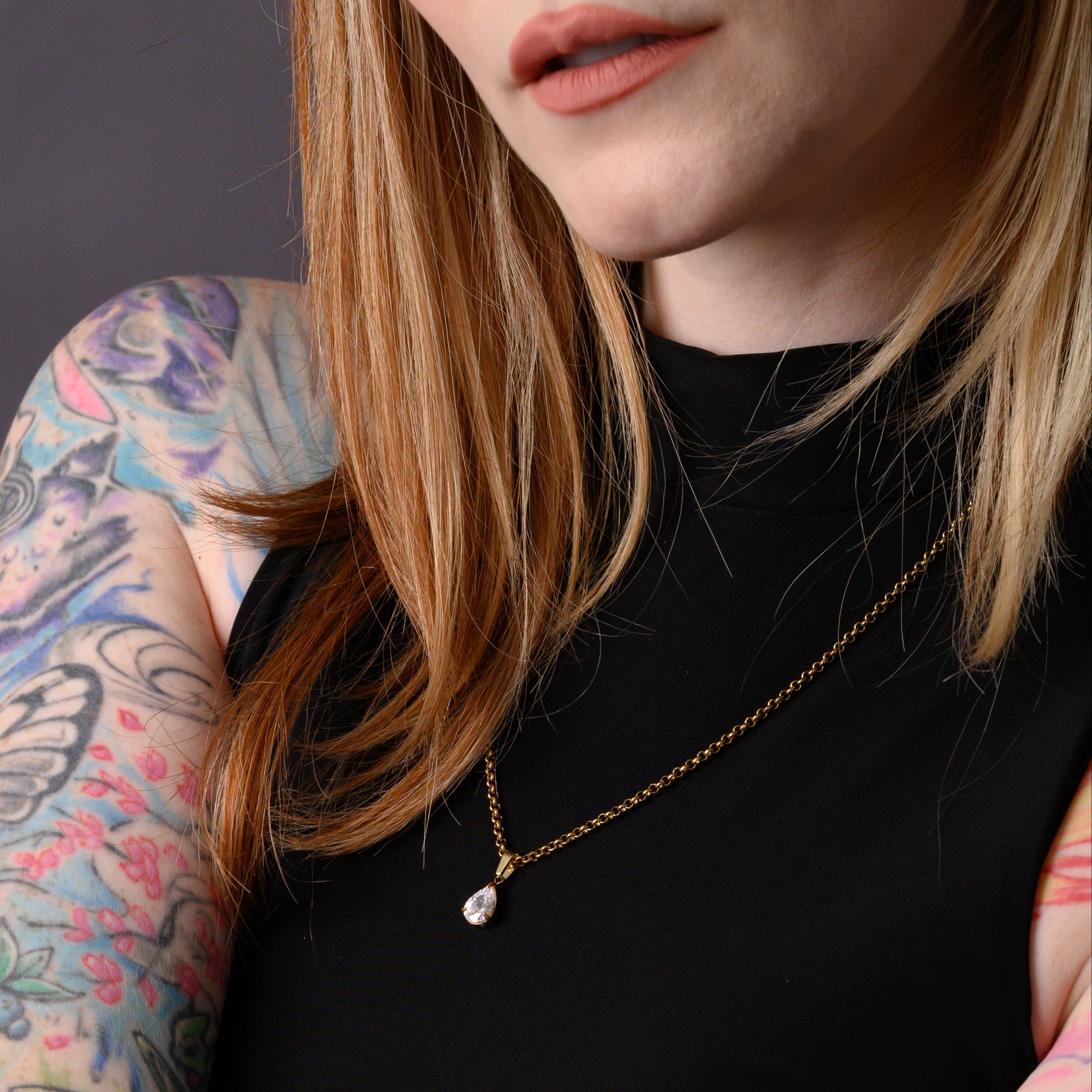 April Diamond birthstone necklace in Gold