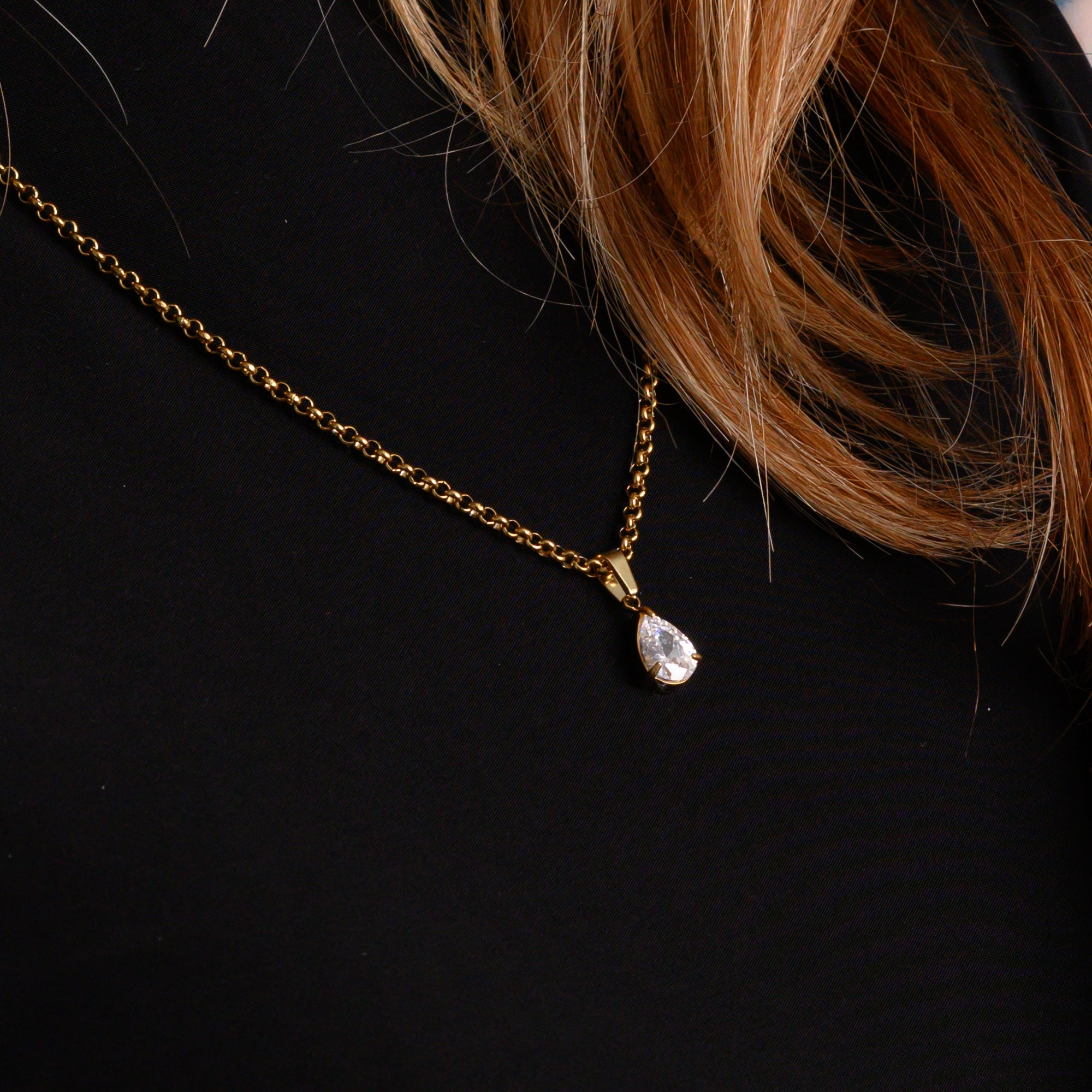 April Diamond birthstone necklace in Gold