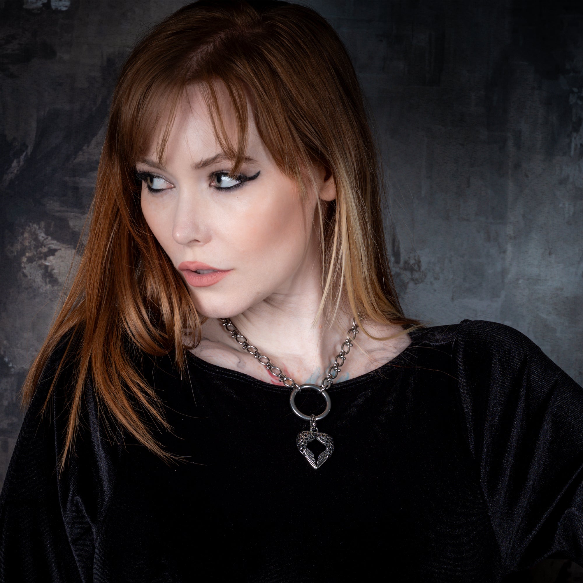 Raven wing o ring choker necklace in silver with black cubic zirconia stones