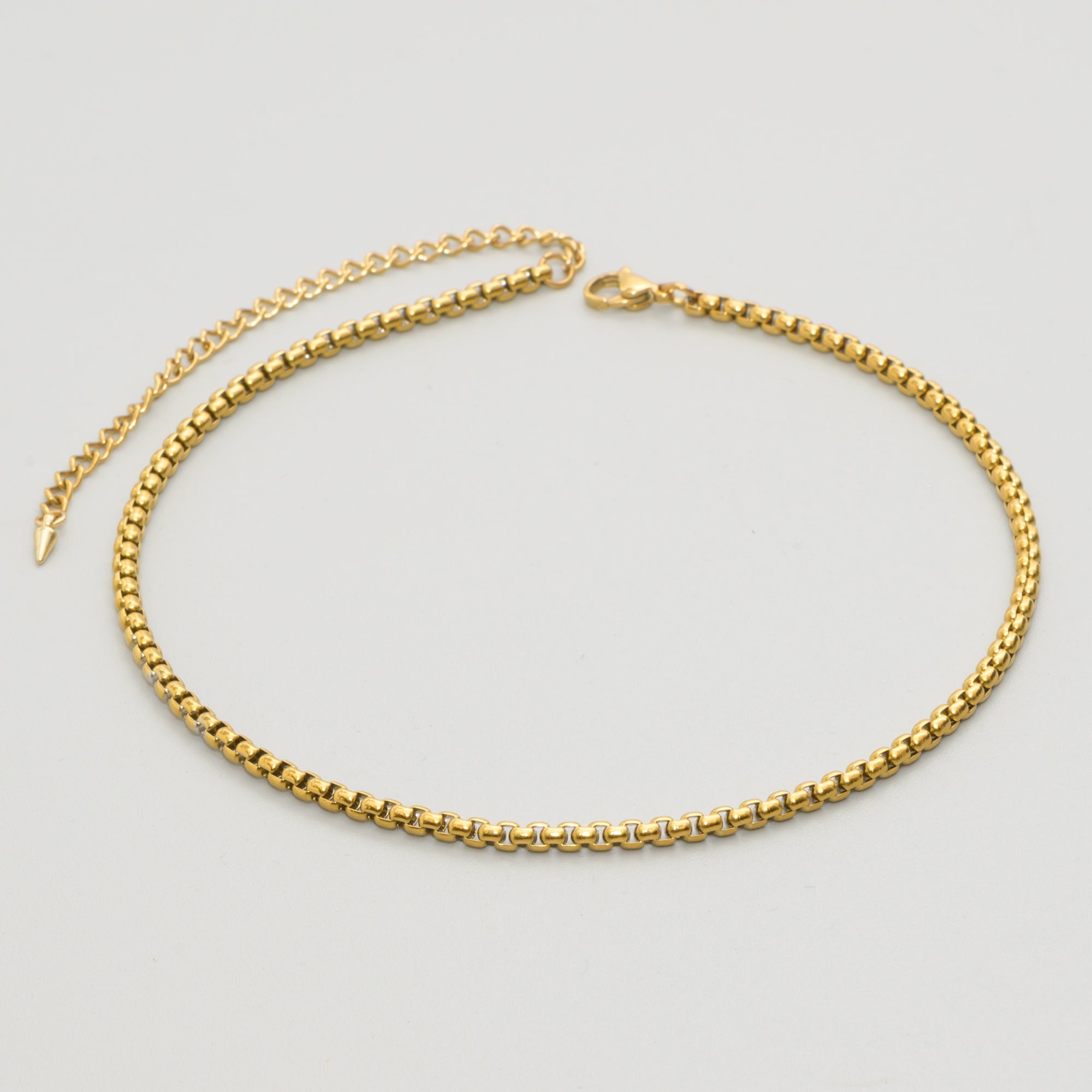 box chain choker necklace in gold 4mm
