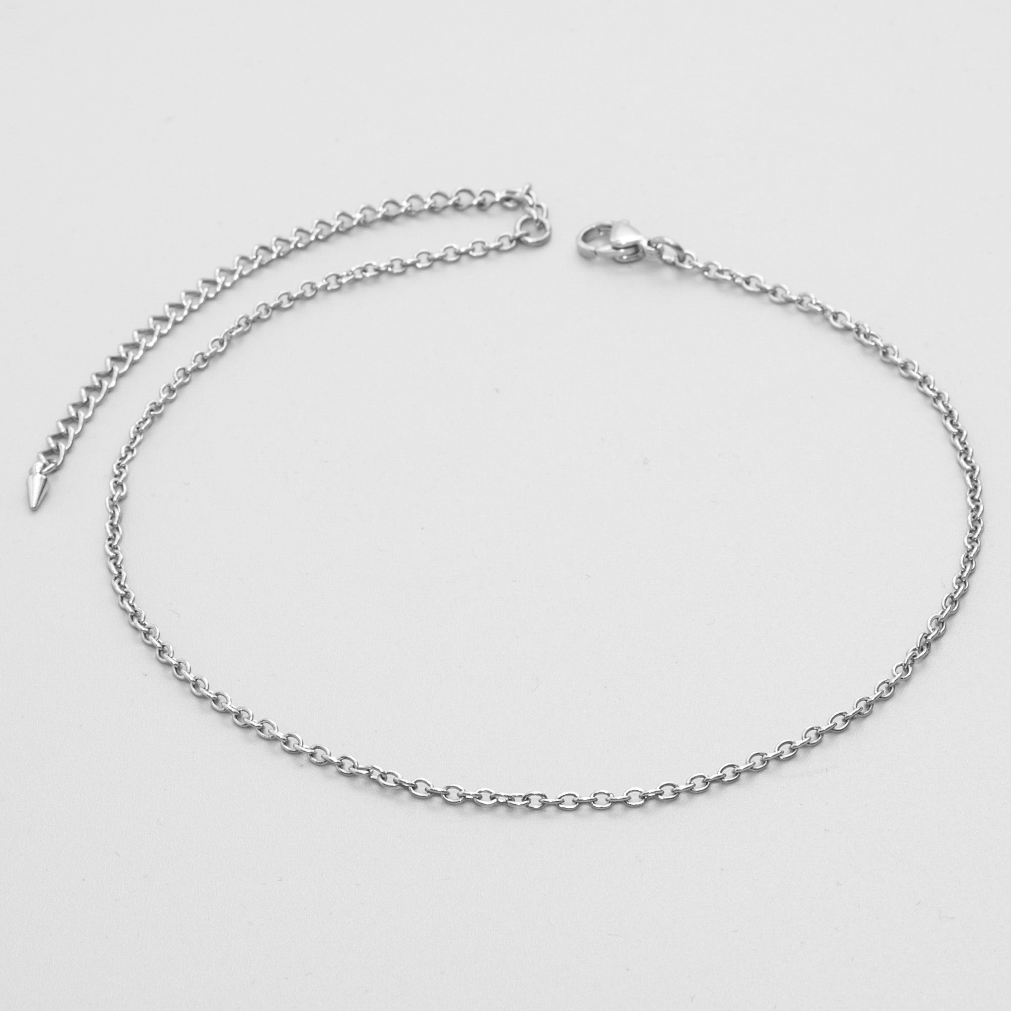 Dainty 2mm cable chain choker necklace in silver stainless steel