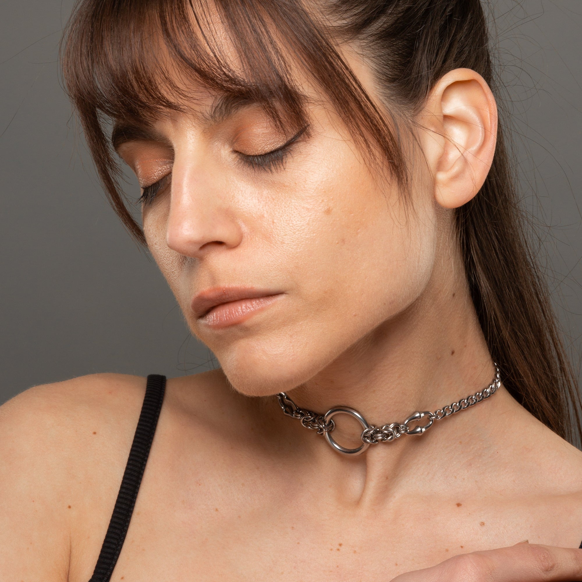 ceremony day collar necklace in silver chainmail