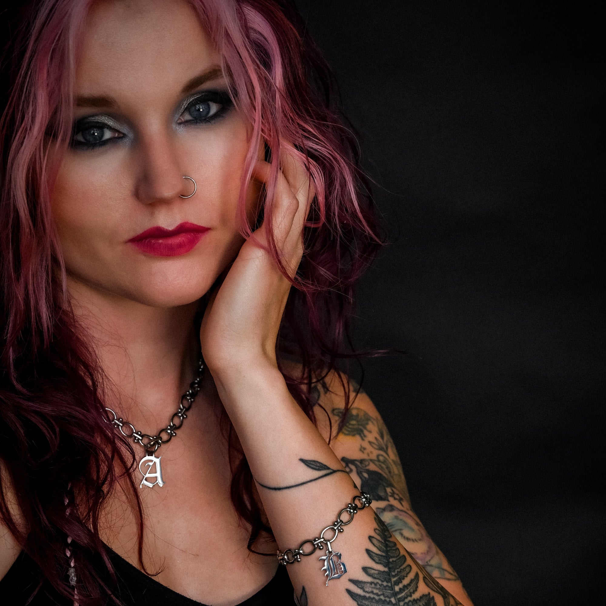 Collier initial ovale épais (argent)