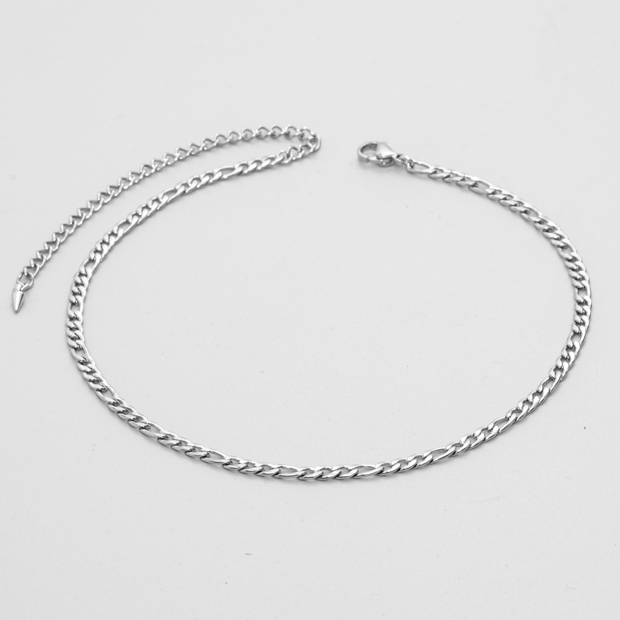 Dainty 4mm figaro chain choker in silver stainless steel