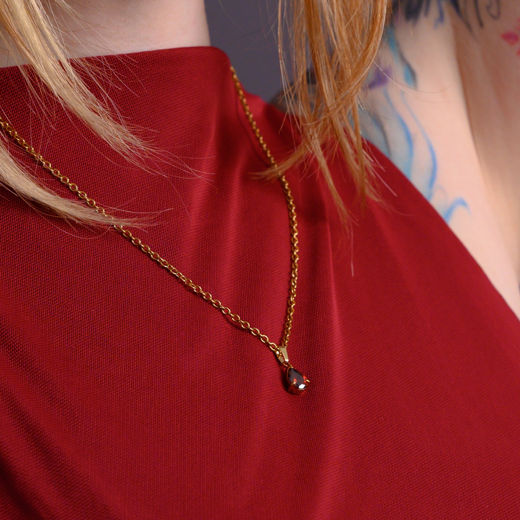 January Birthstone Red Garnet necklace in Gold