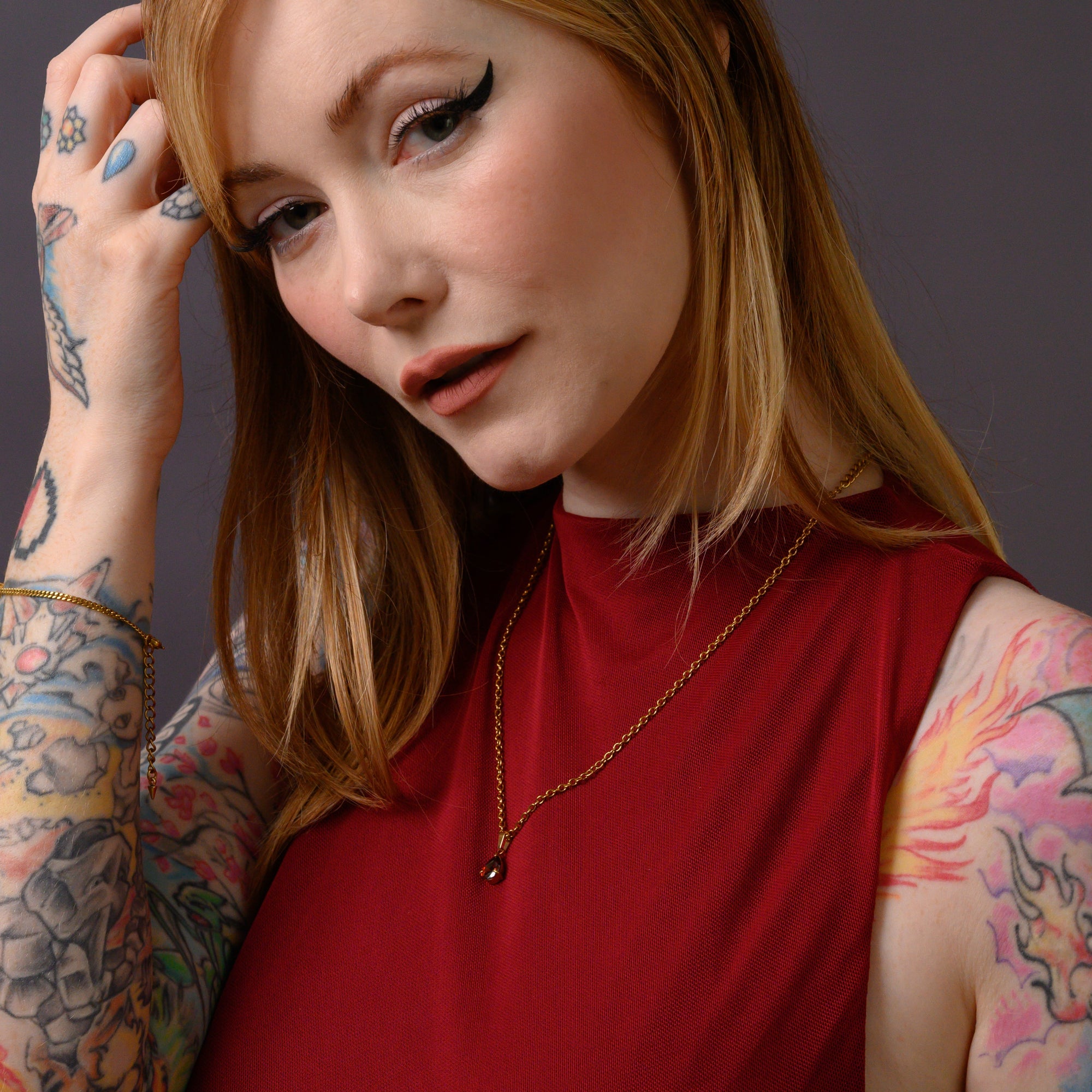 January Birthstone Red Garnet necklace in Gold