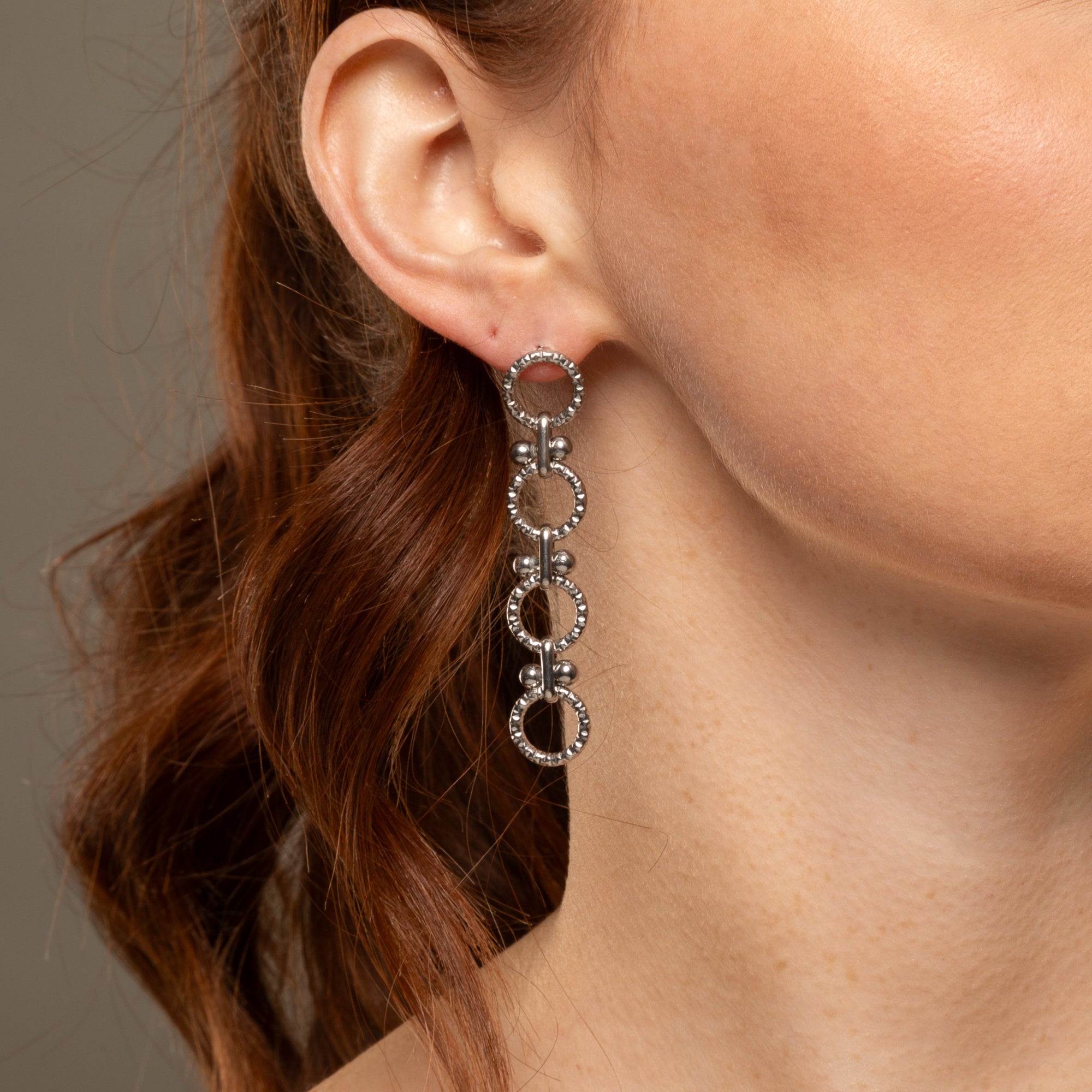 silver hammered o ring drop earrings