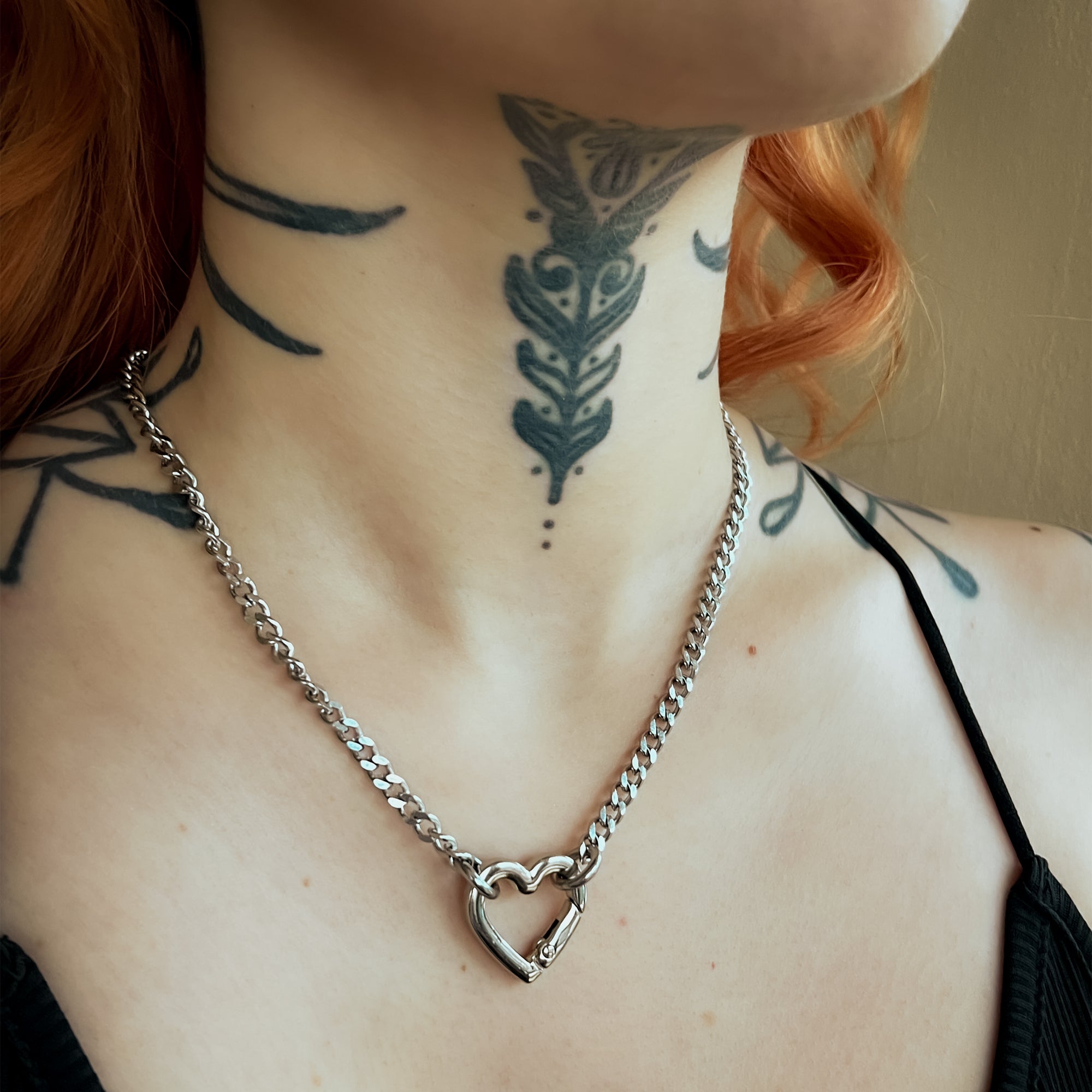 Collier mousqueton en forme de cœur uni (argent)