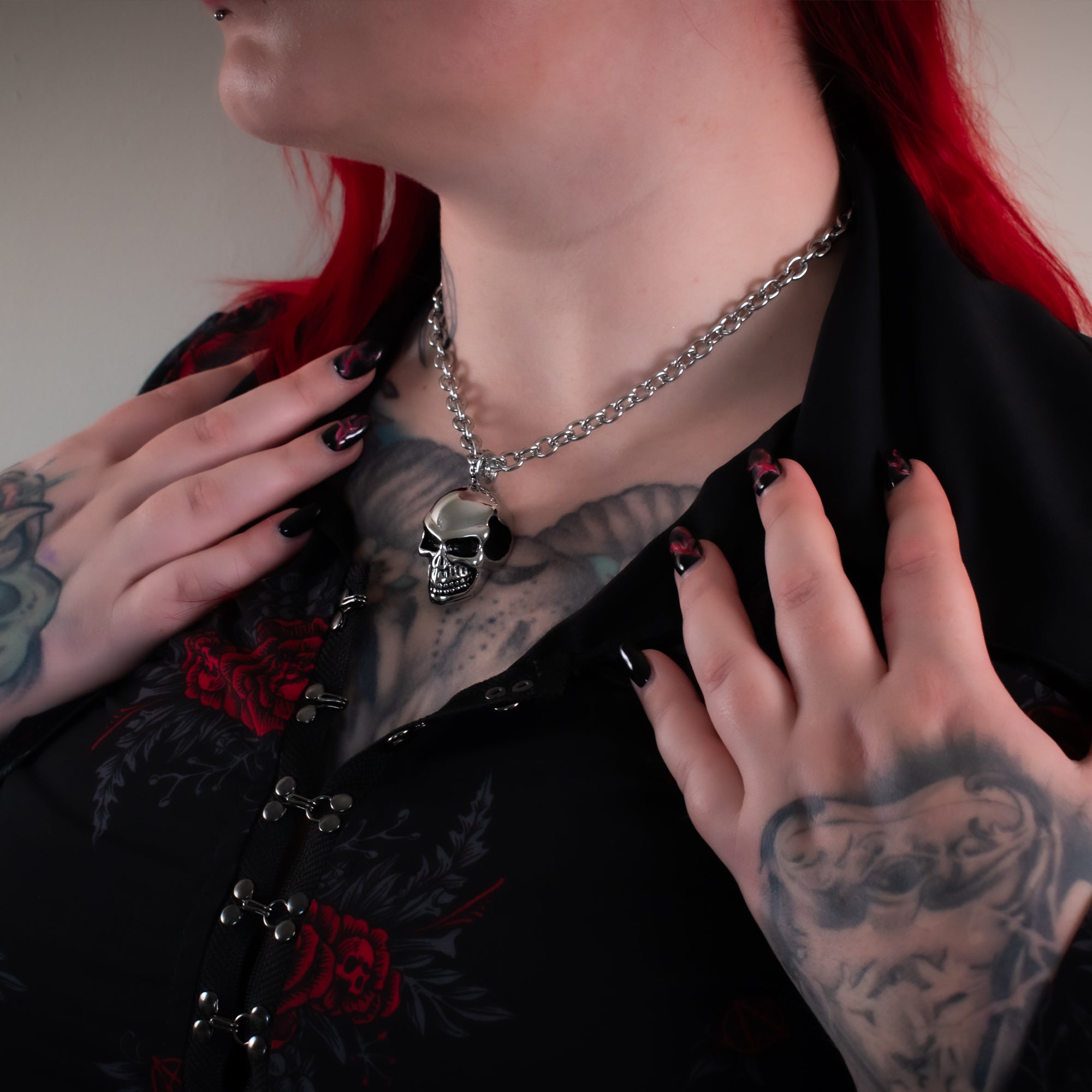 Collier avec pendentif grand crâne (argent)
