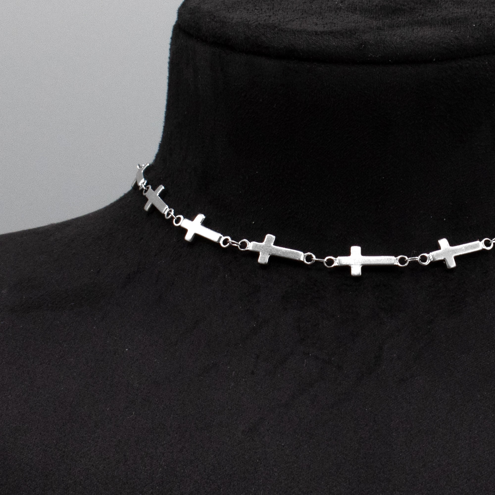 Großes Choker-Halsband mit Kreuzgliedern – (Silber) 18 mm