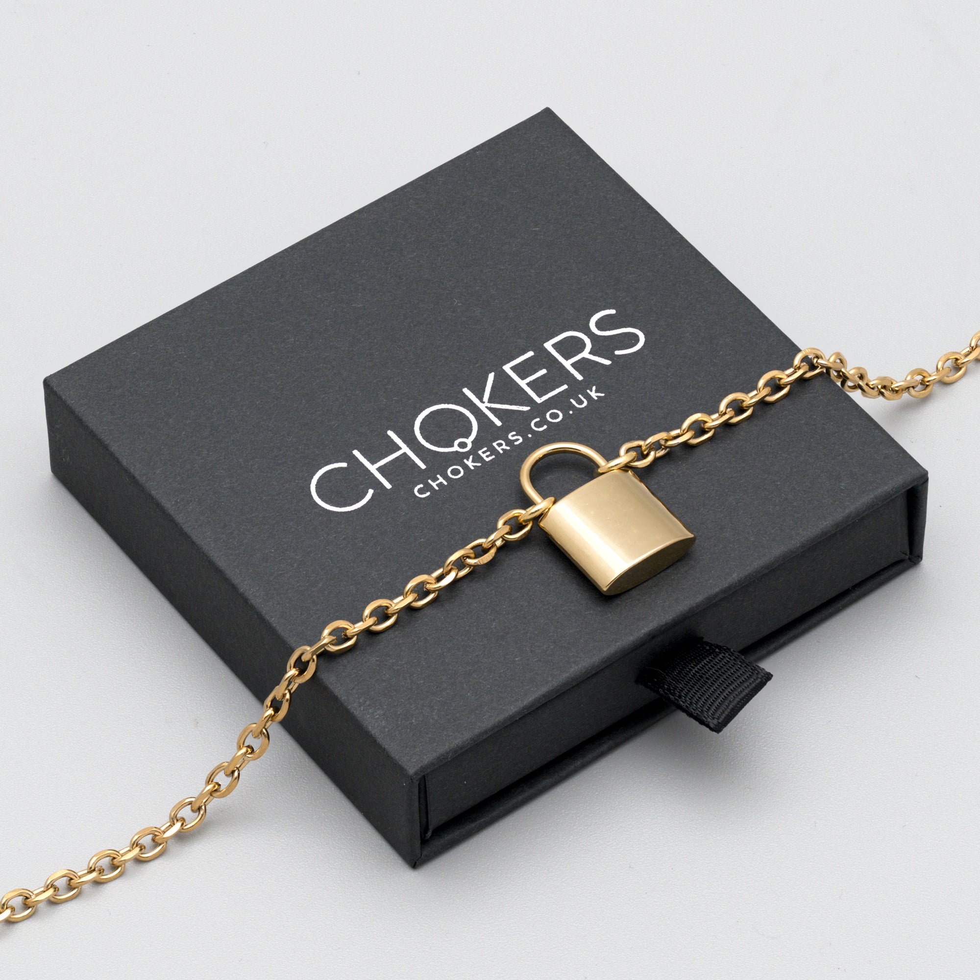 Large gold padlock day collar necklace on 4mm cable chain