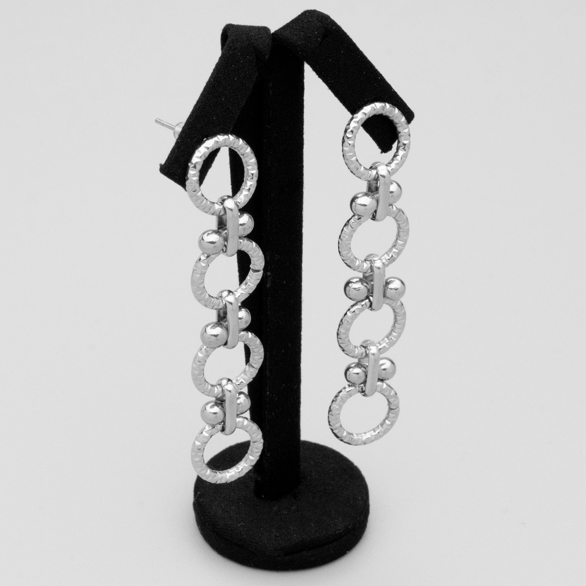 Hammered metal O ring link drop earrings