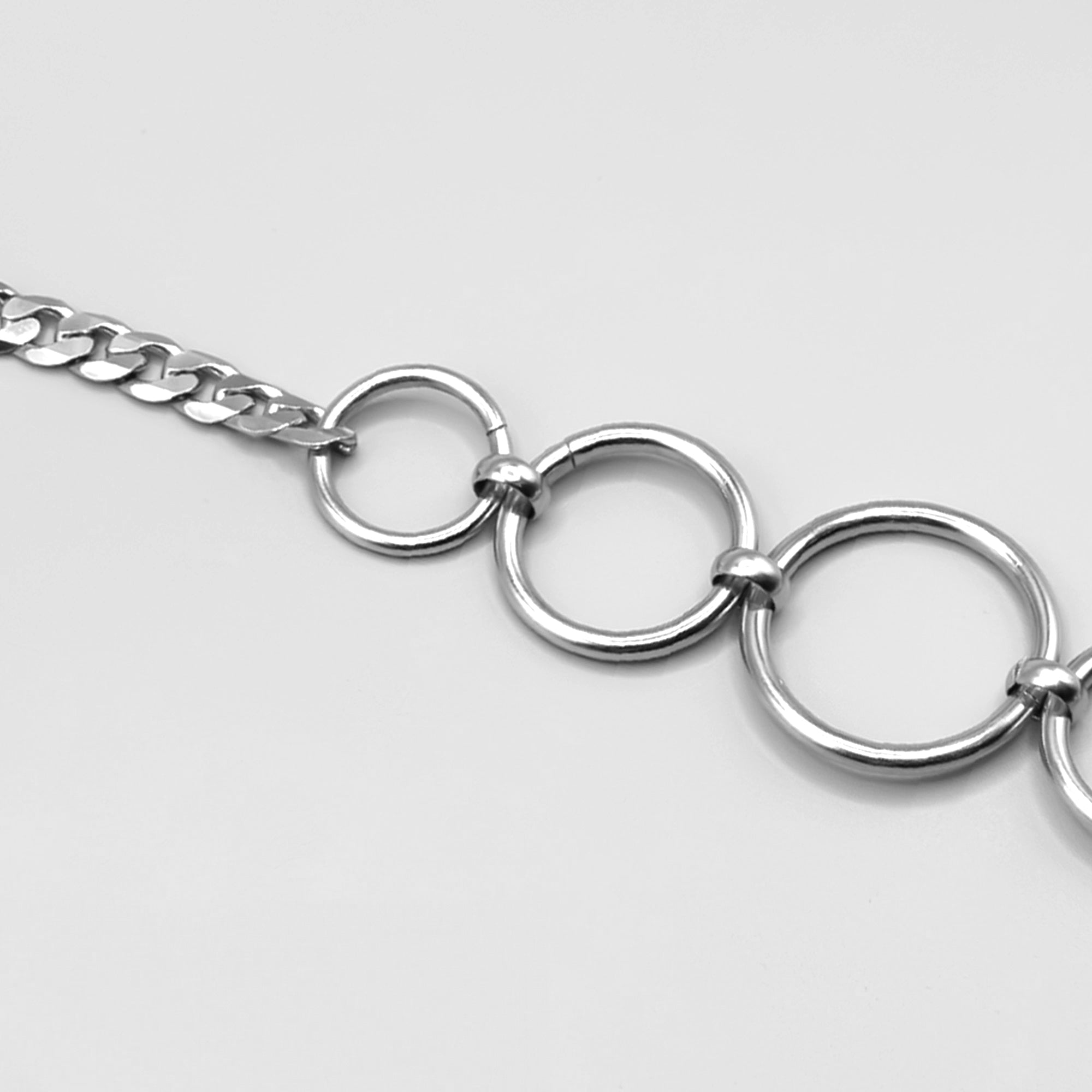 The Rings Gothic O Ring Choker Necklace (Silver)