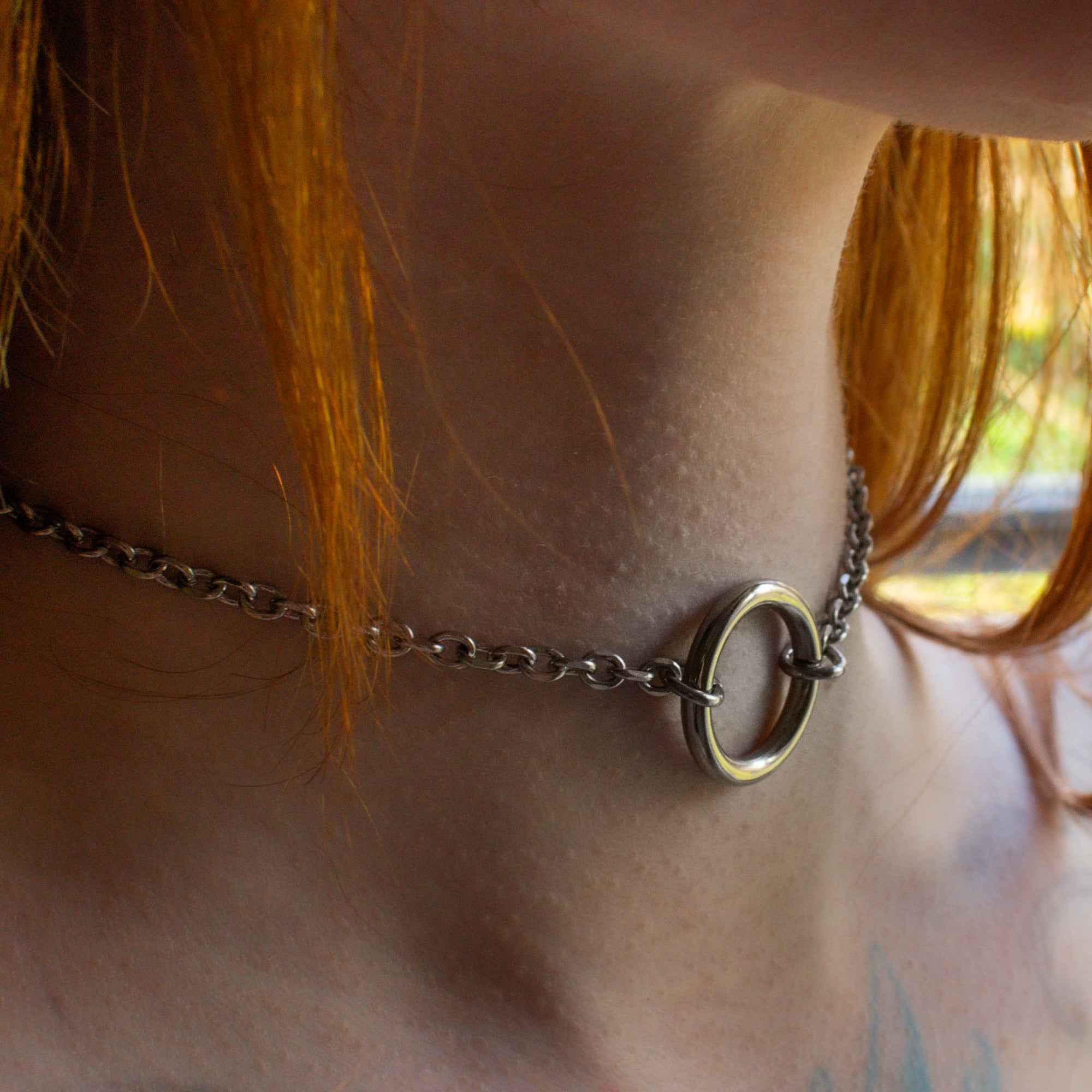 Medium Cable Chain O Ring day collar close up on model
