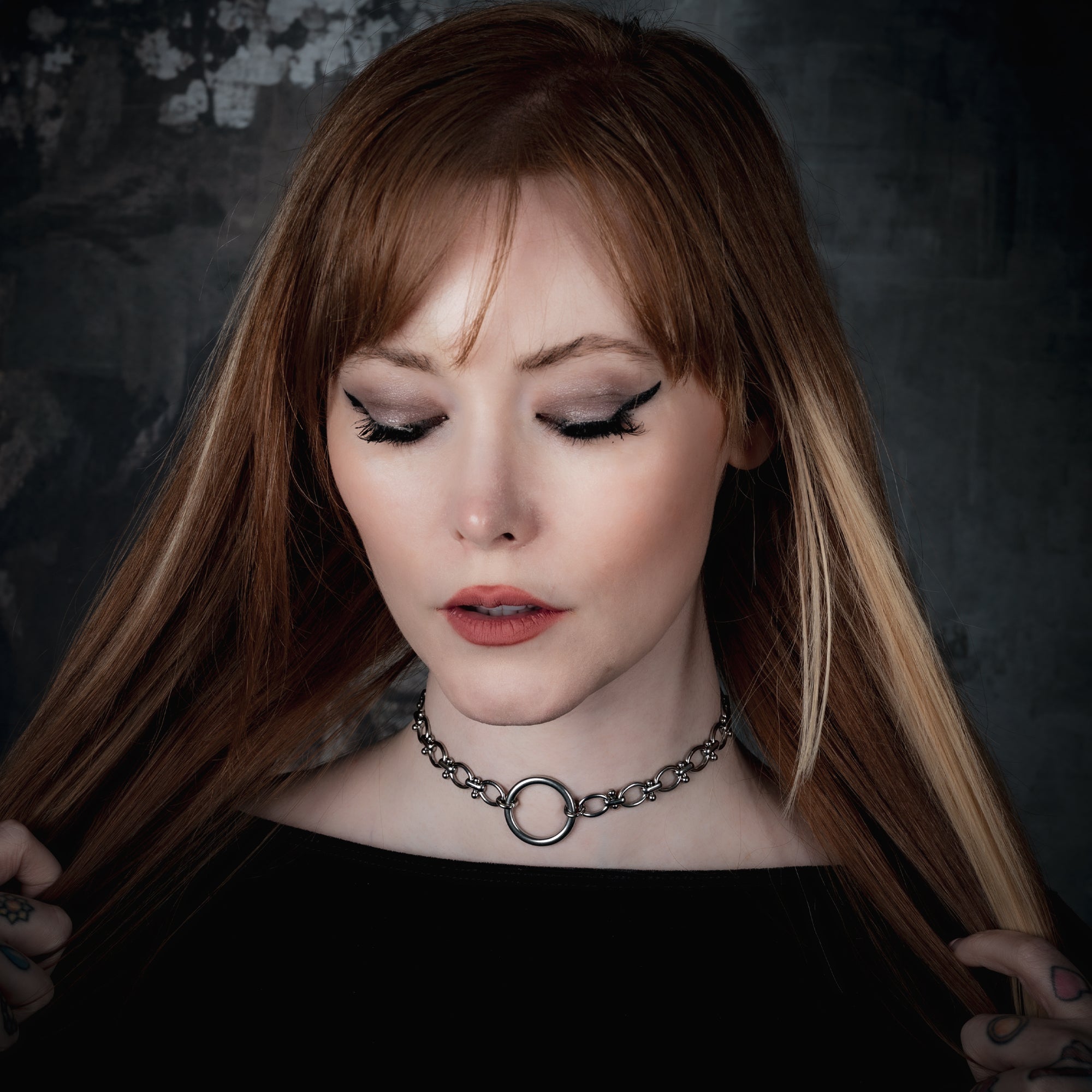 Oval link O ring day collar choker in silver stainless steel