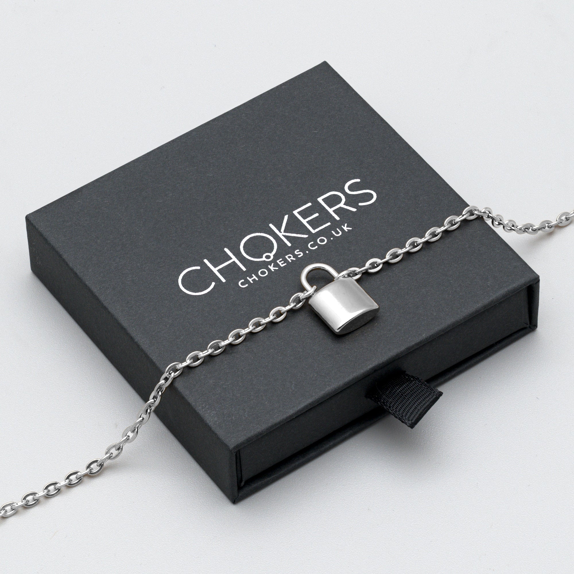 Silver padlock pendant day collar on 3mm cable chain