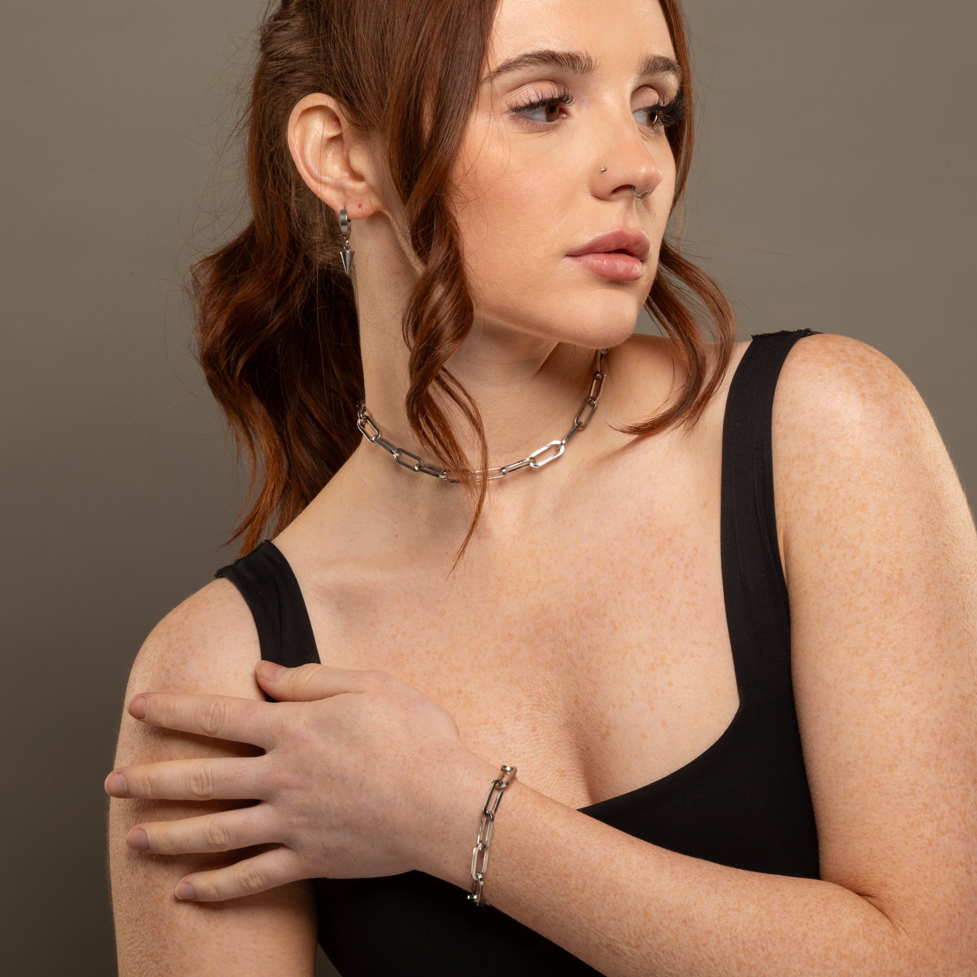 chunky paperclip choker necklace in silver