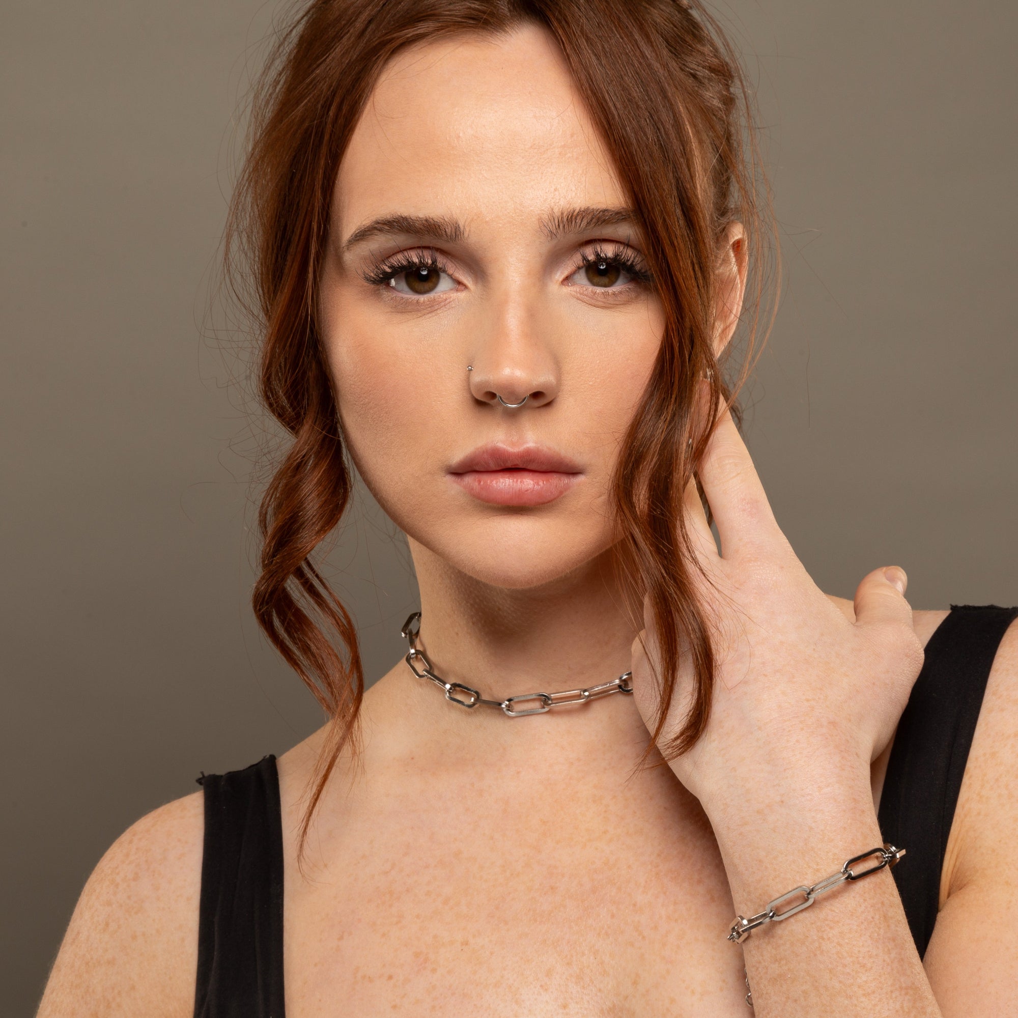 chunky paperclip choker necklace in silver