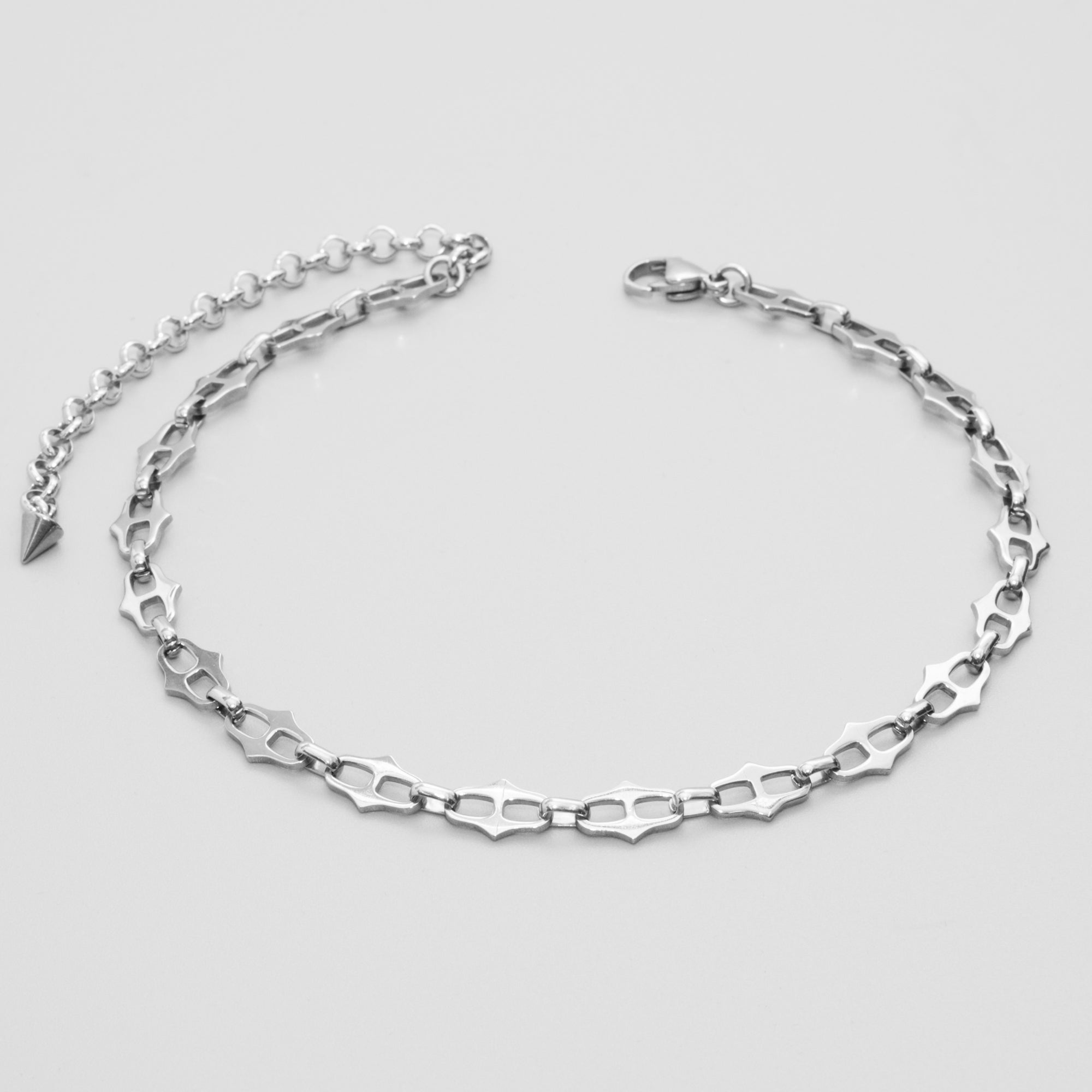 Gothic spiked choker in silver, chunky 10mm wide chain