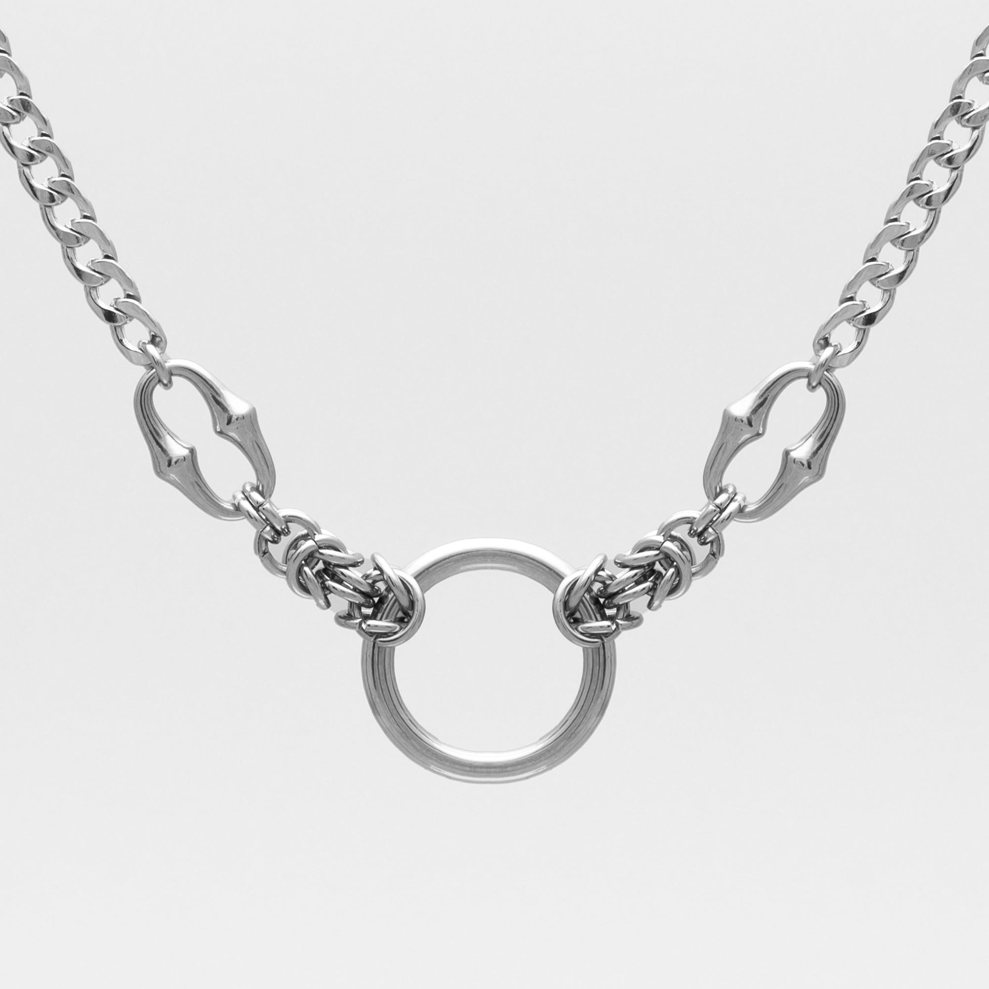 Silver Gothic link chainmail o ring choker necklace