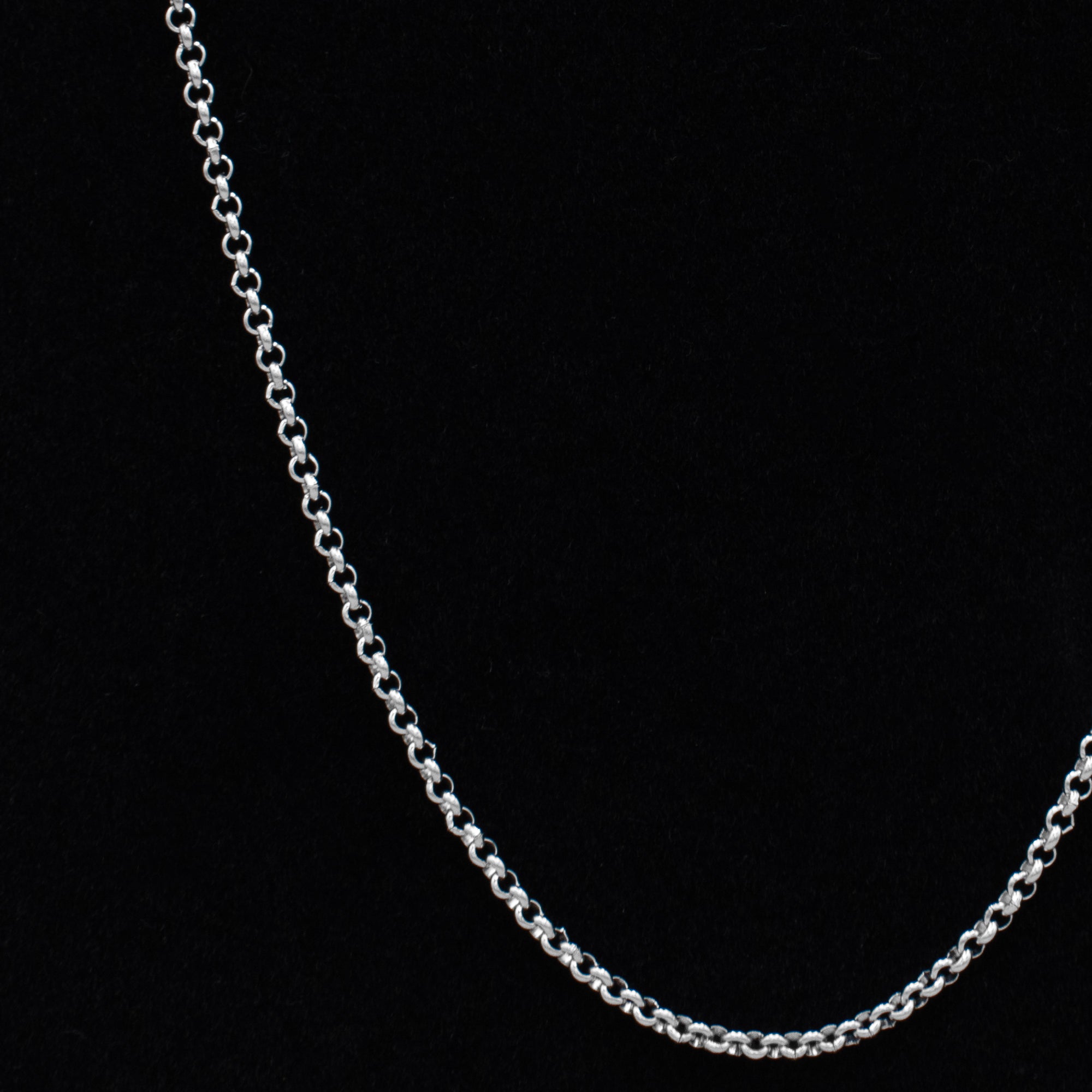 dainty belcher chain necklace in silver 2mm wide