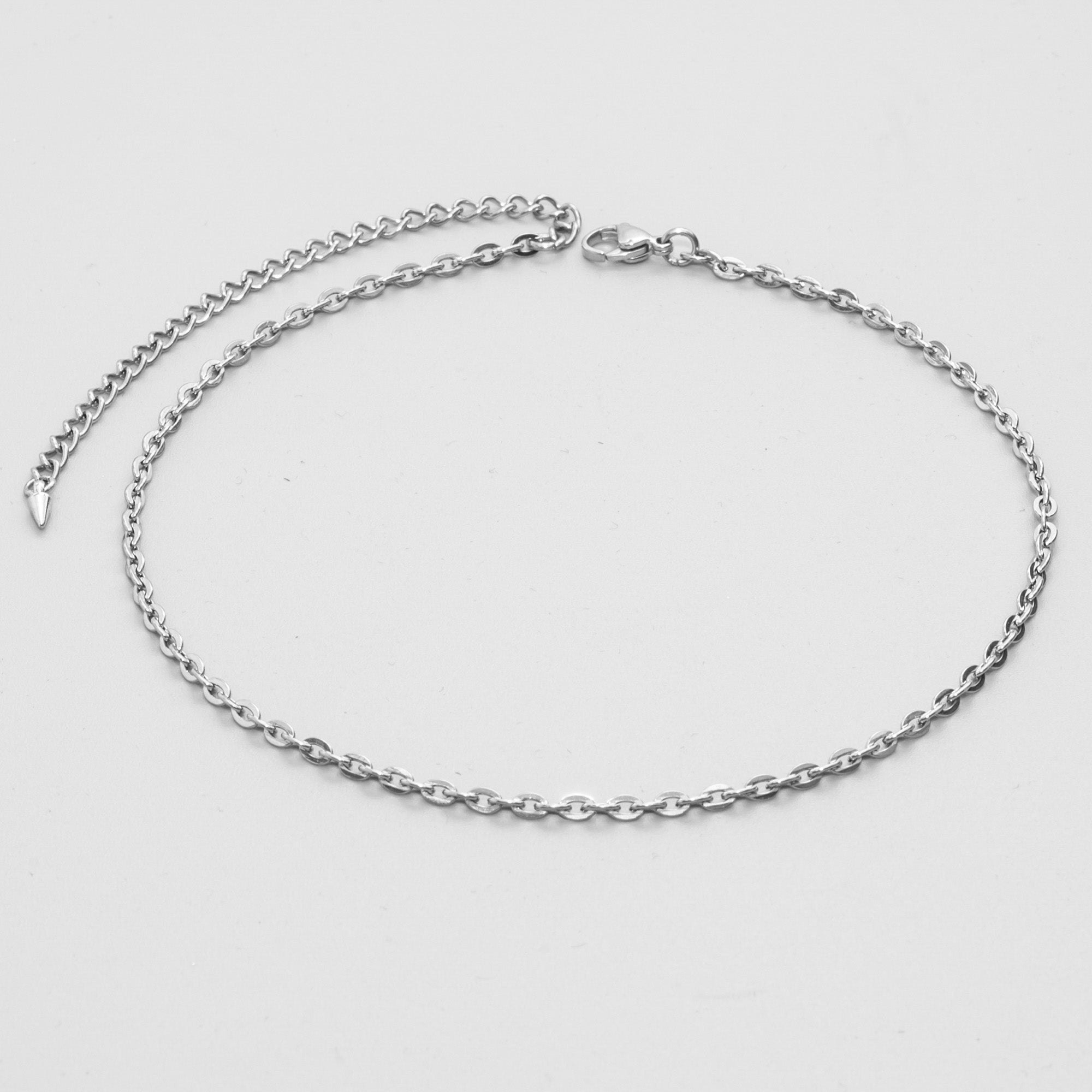Dainty 3mm cable chain choker necklace in silver stainless steel 