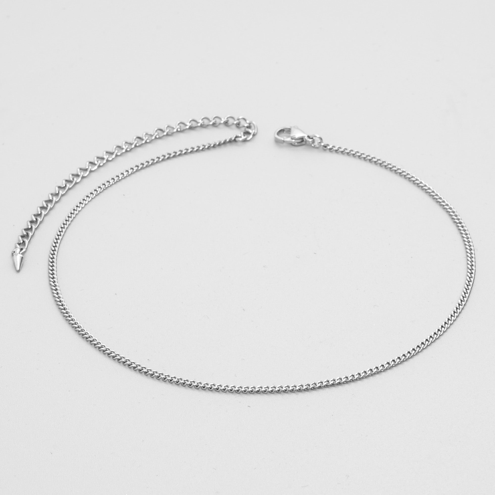 Dainty cuban link chain choker in silver stainless steel