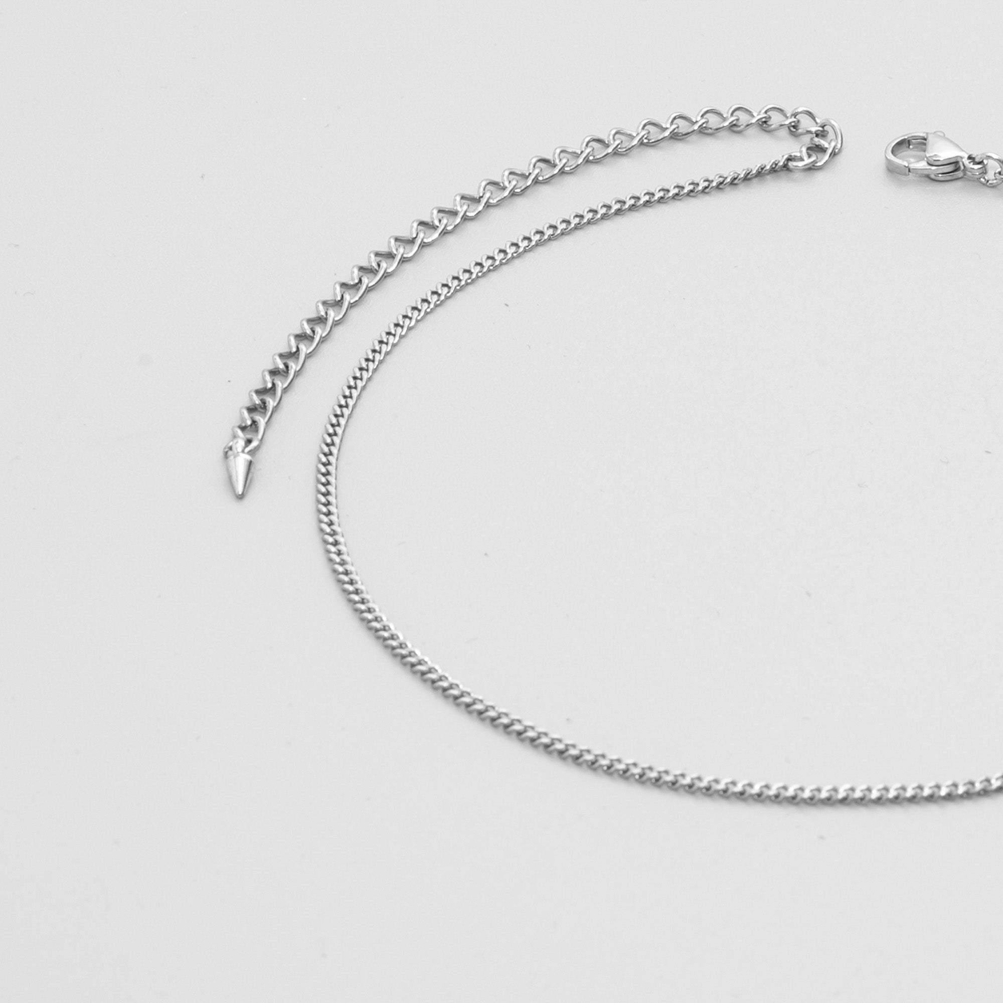 Dainty cuban link chain choker in silver stainless steel