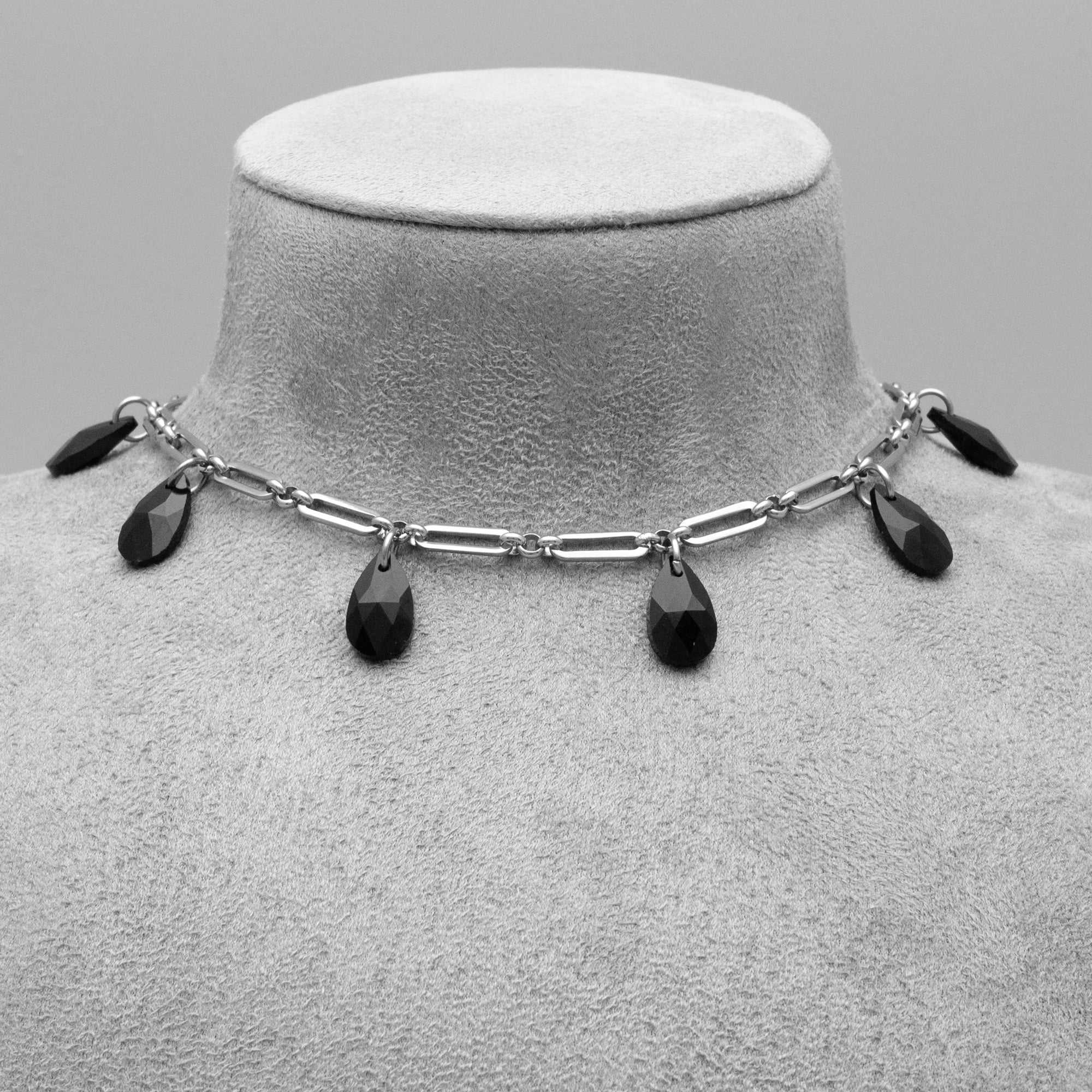 Gothic Teardrop Paperclip Choker (Silver)