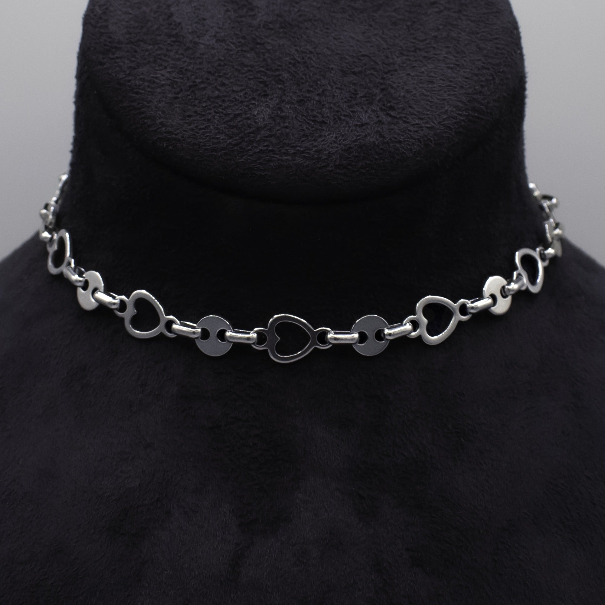 Ornate Heart Link Choker Necklace
