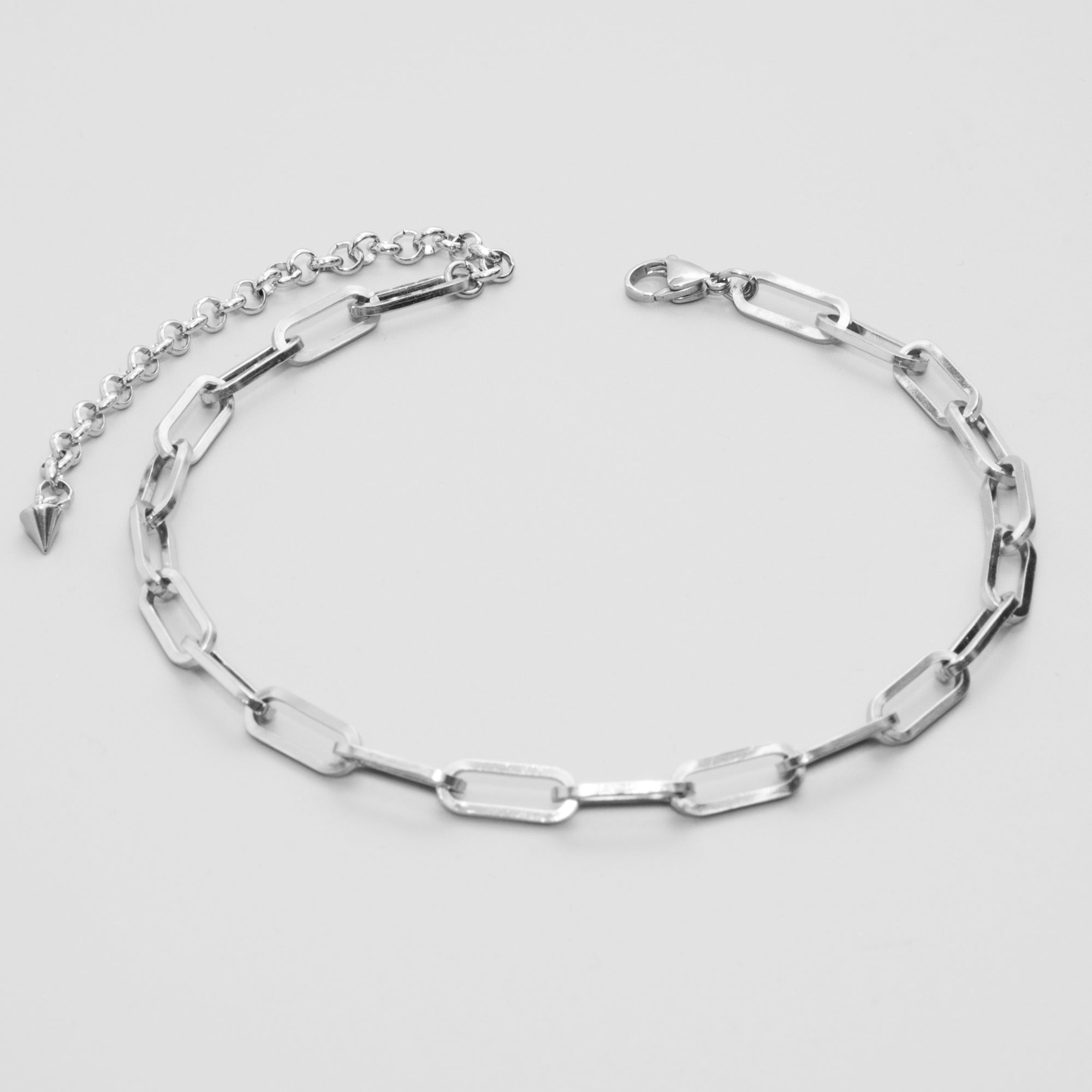 chunky paperclip choker necklace in silver 