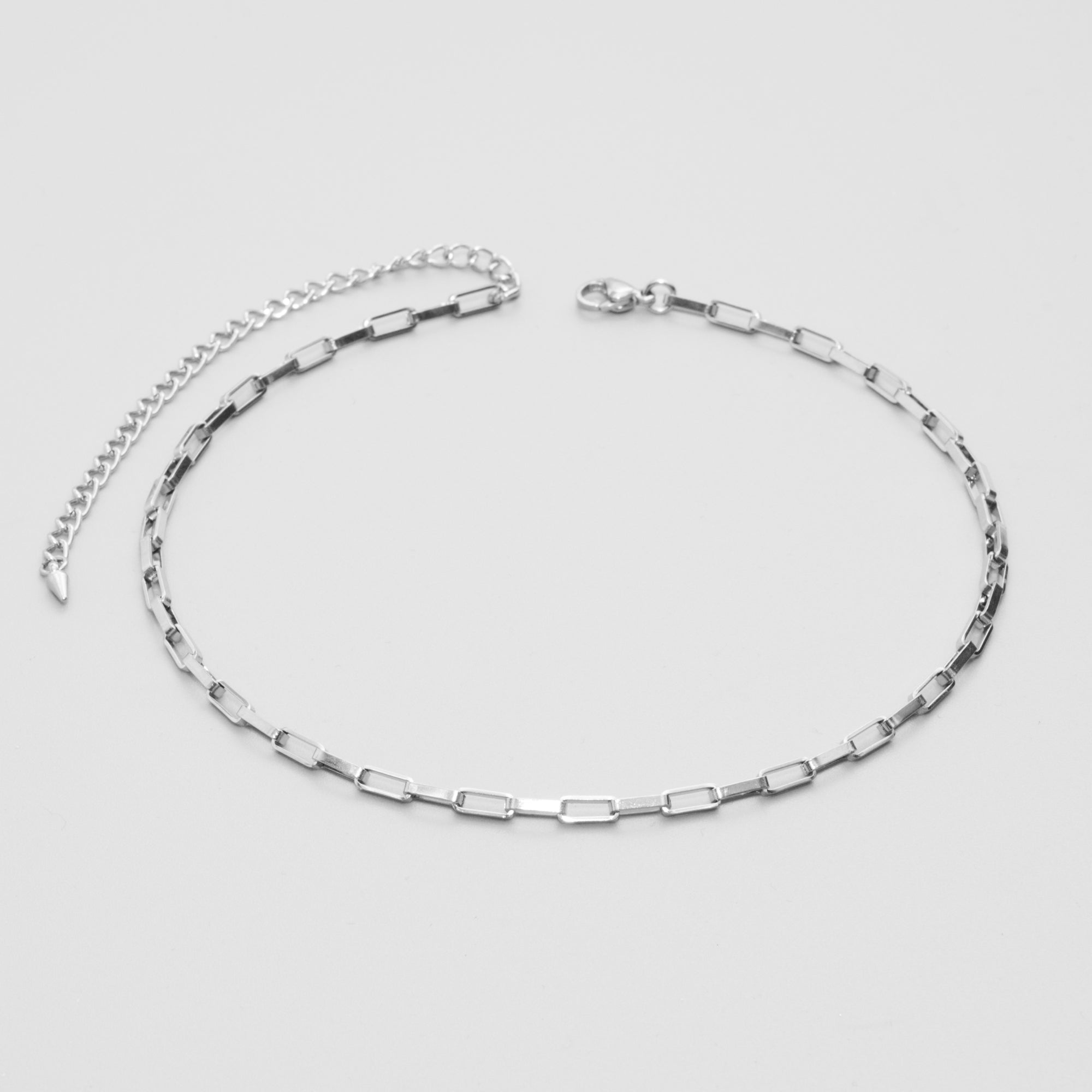 paperclip chain choker in silver stainless steel