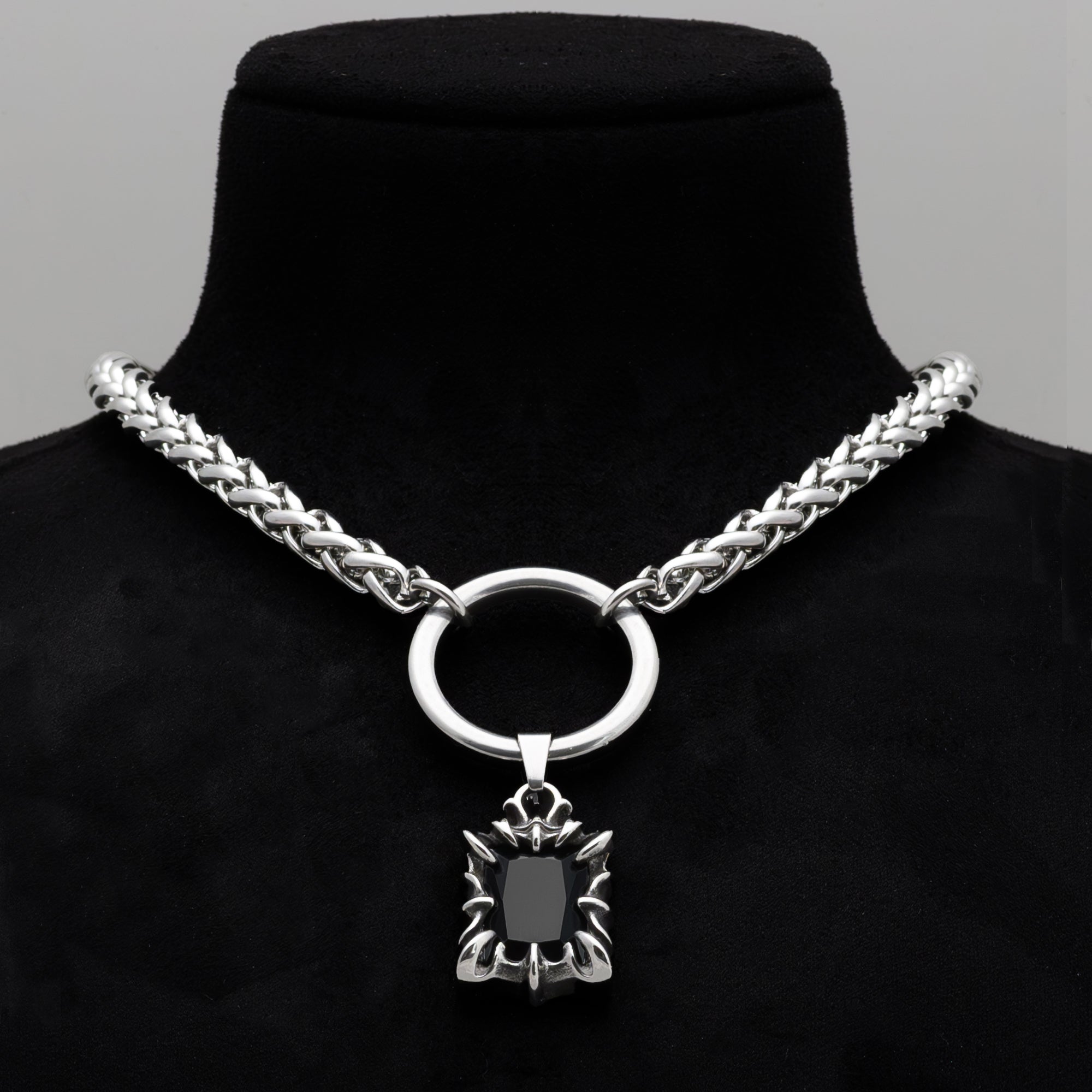 Collier ras du cou / collier gothique avec anneau en O et griffes de rubis (argent)