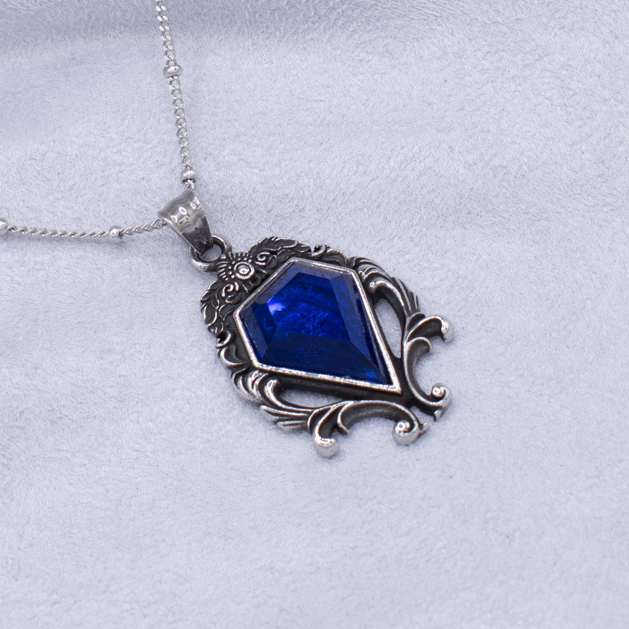 Cobalt Blue Keeper Pendant Necklace (Silver)